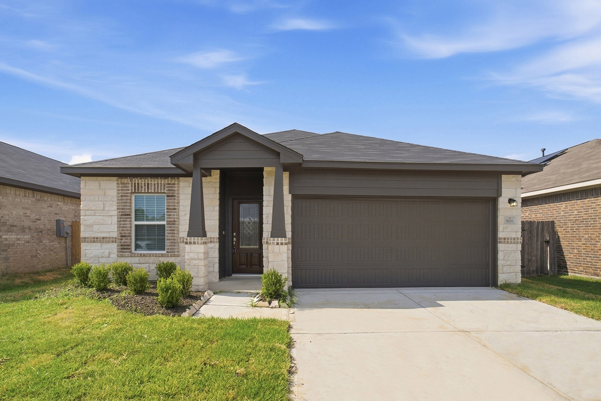 806 Alaska Cedar Drive Property Photo 1