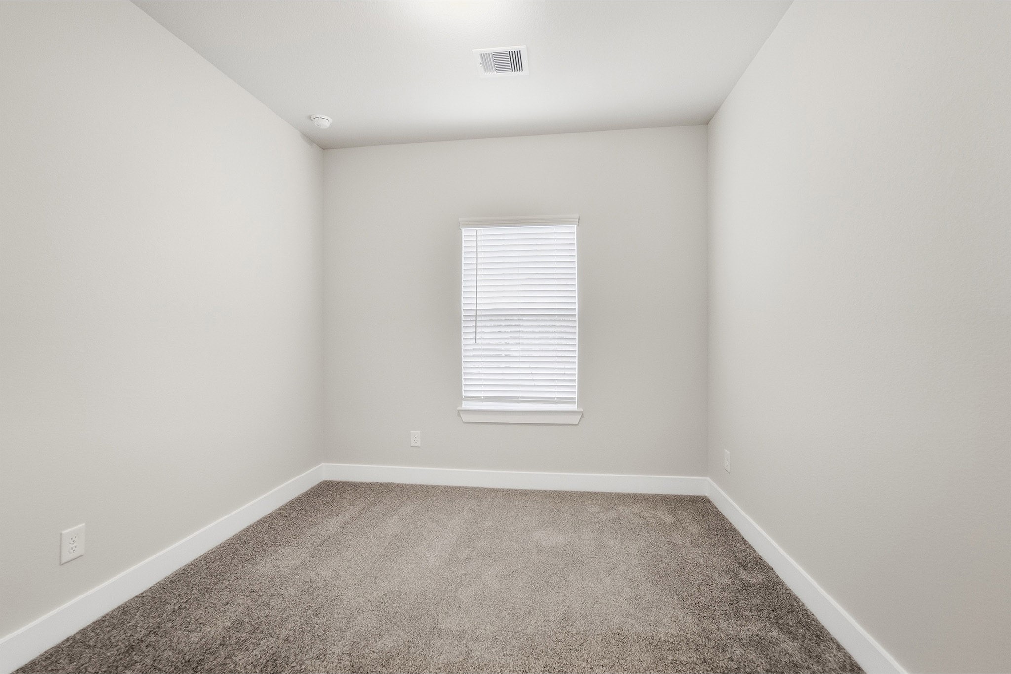806 Alaska Cedar Drive Property Photo 3