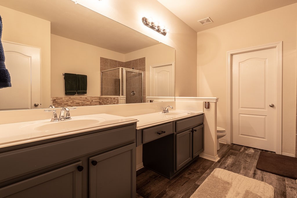 2808 Sand Dune Drive Property Photo 13