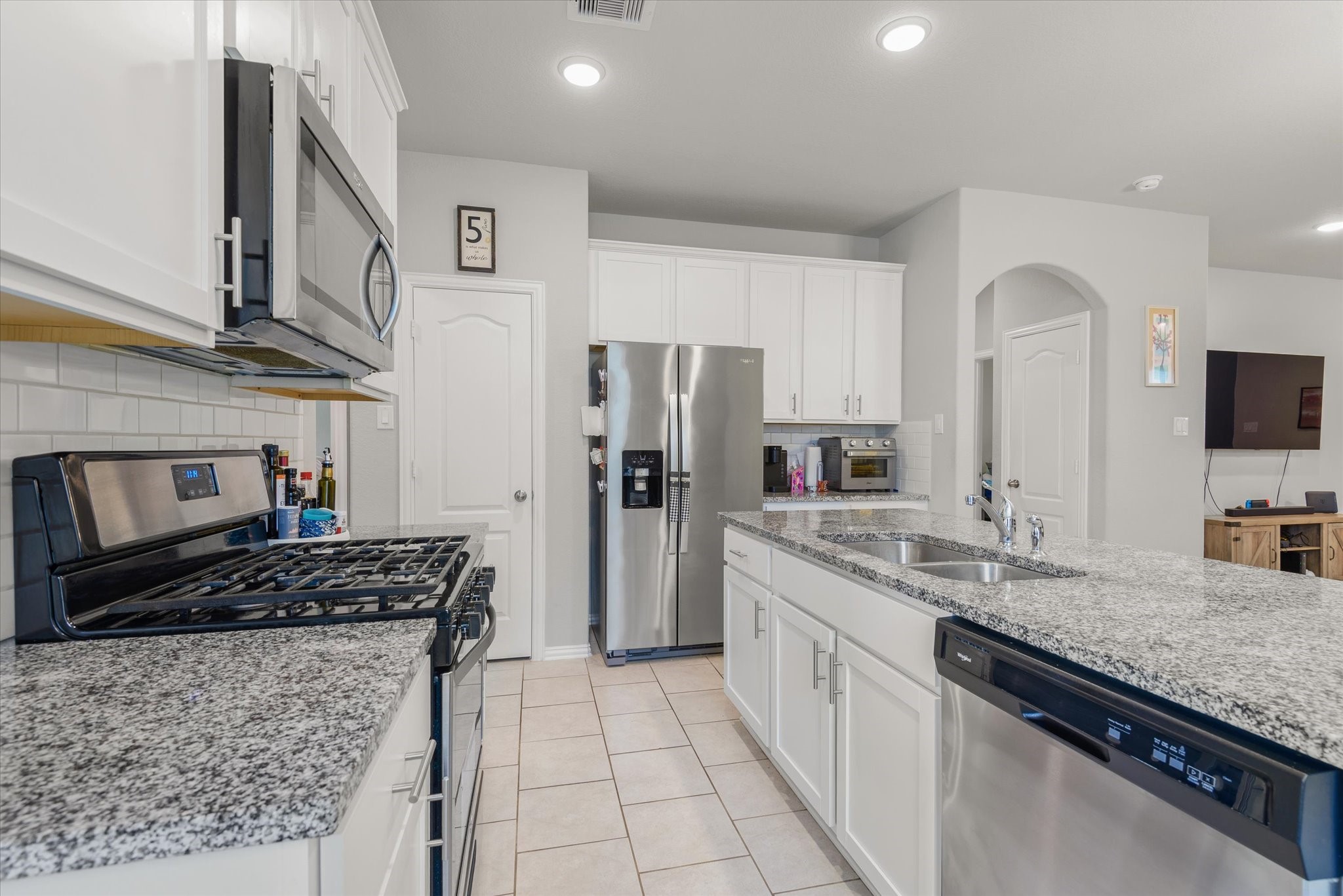 31634 Heguy Pass Property Photo 9