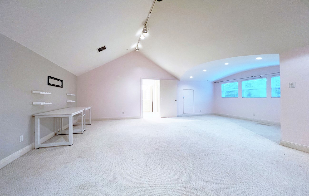 19 Windermere Lane Property Photo 29