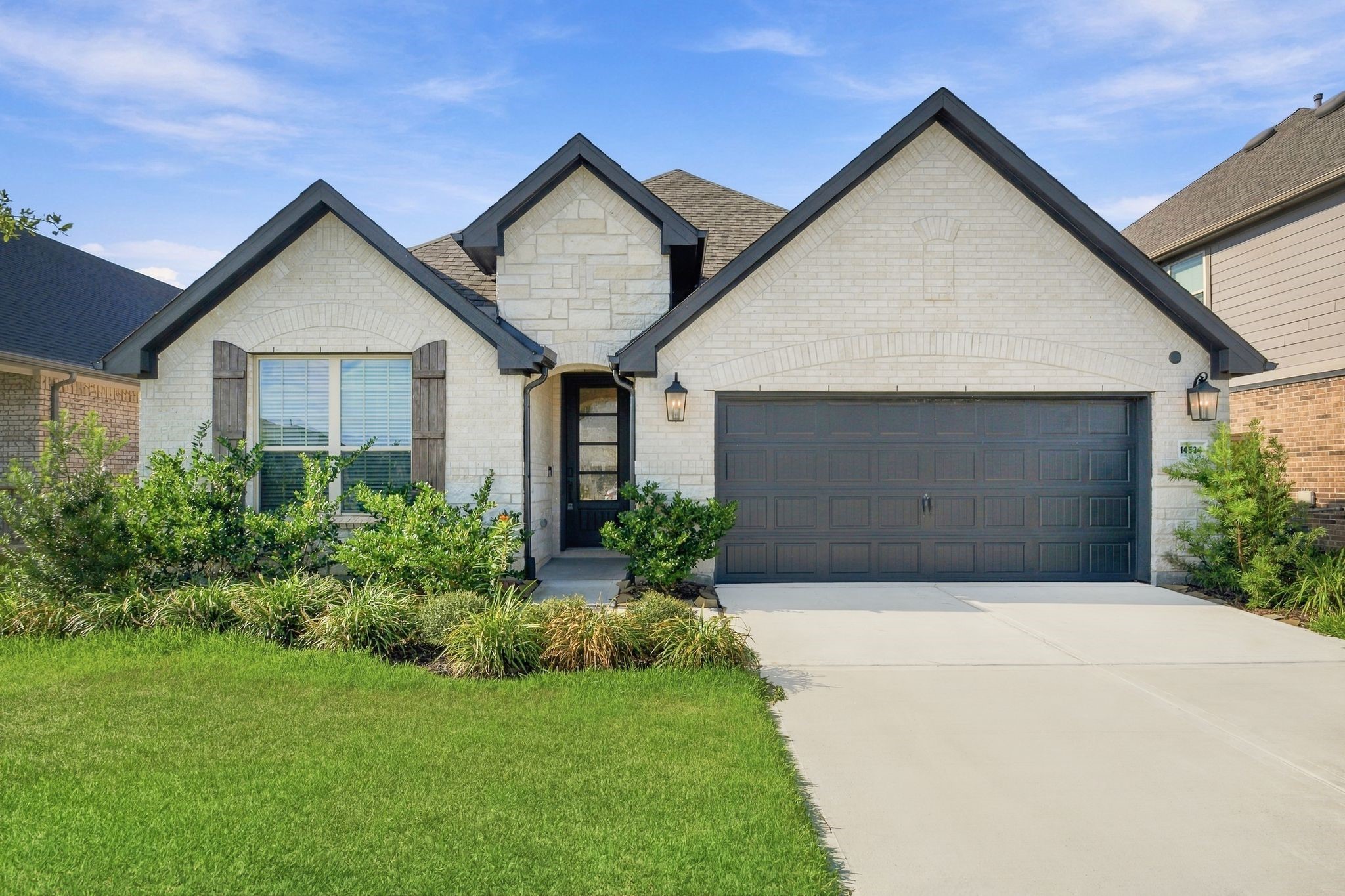 14534 Clementine Hall Drive Property Photo 1