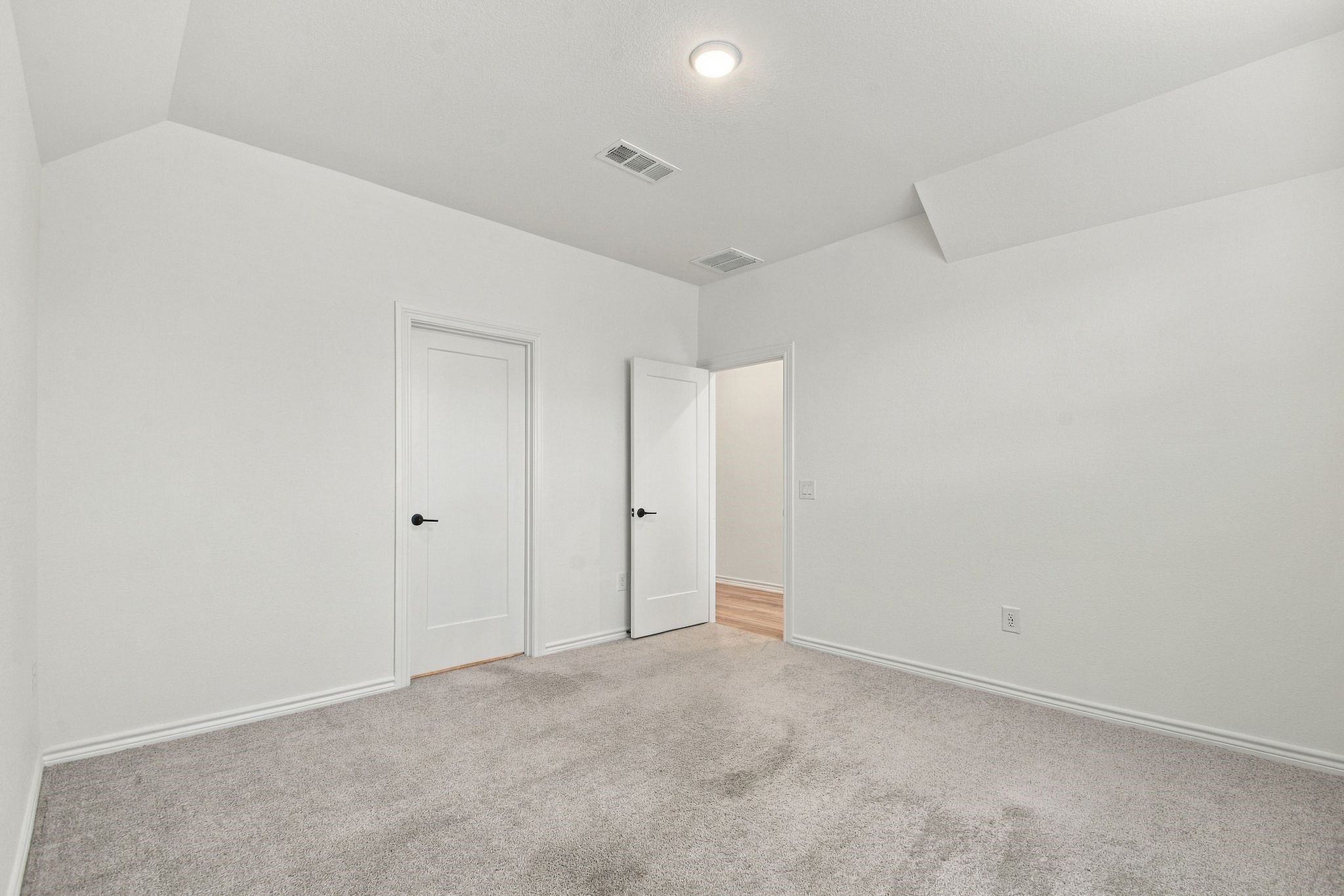 14534 Clementine Hall Drive Property Photo 18