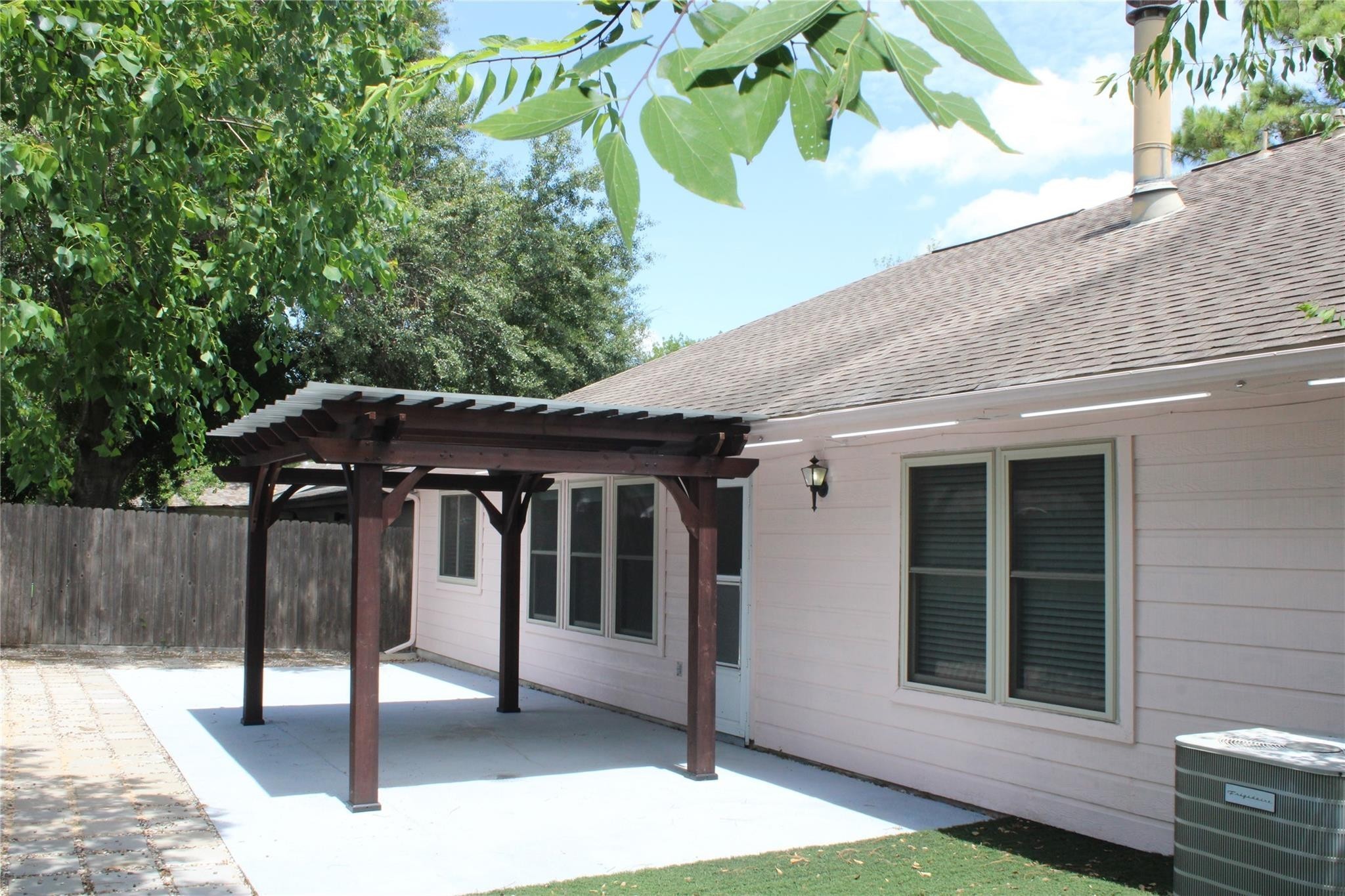 11507 Stone Bridge Drive Property Photo 11