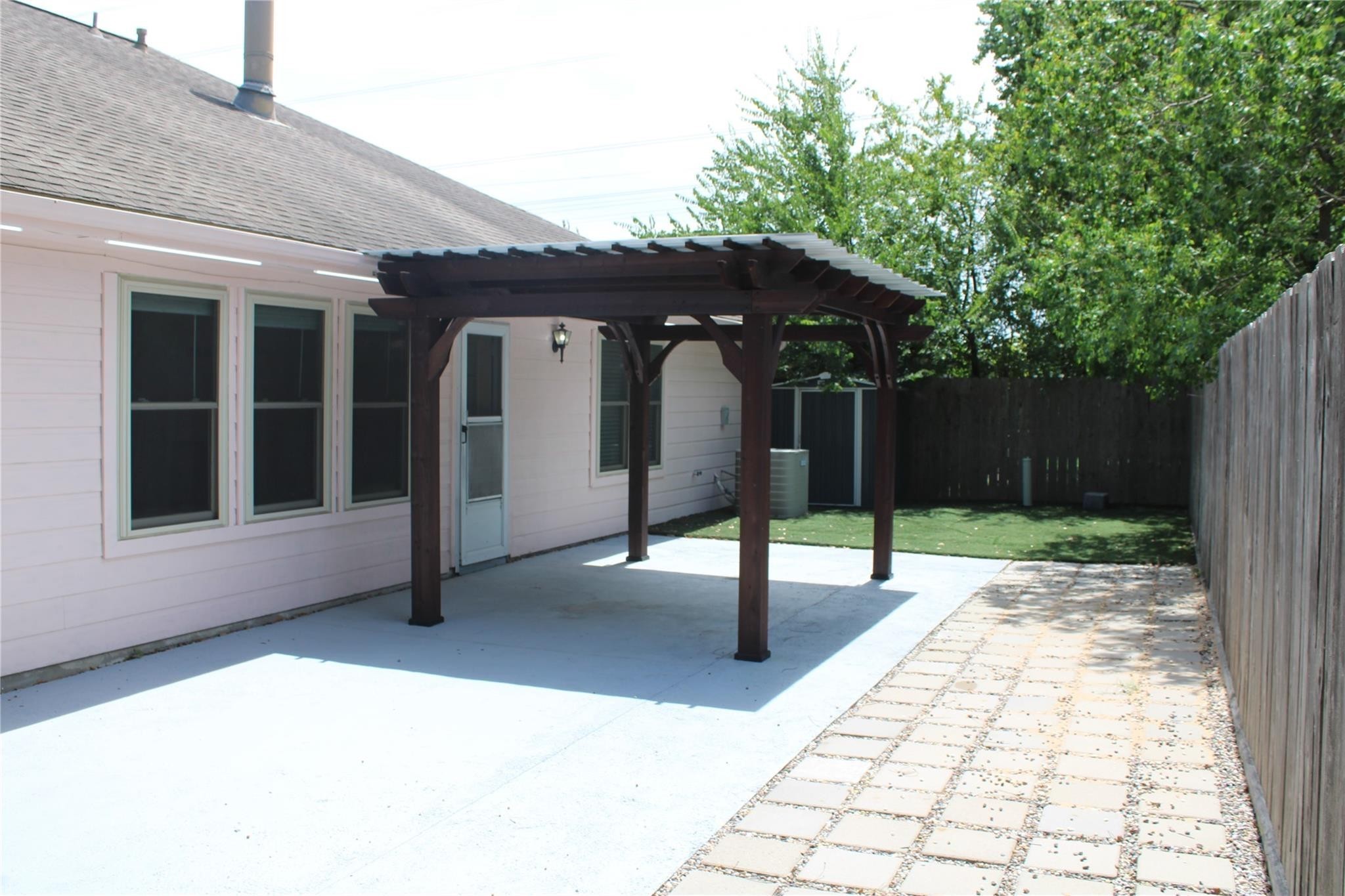 11507 Stone Bridge Drive Property Photo 12