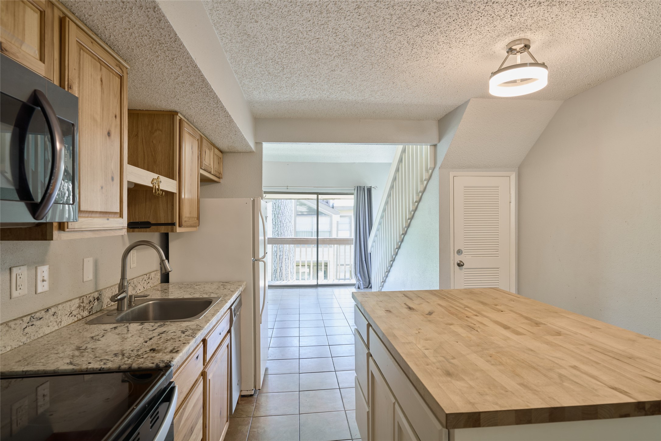 12900 Walden Road 622f Property Photo 6