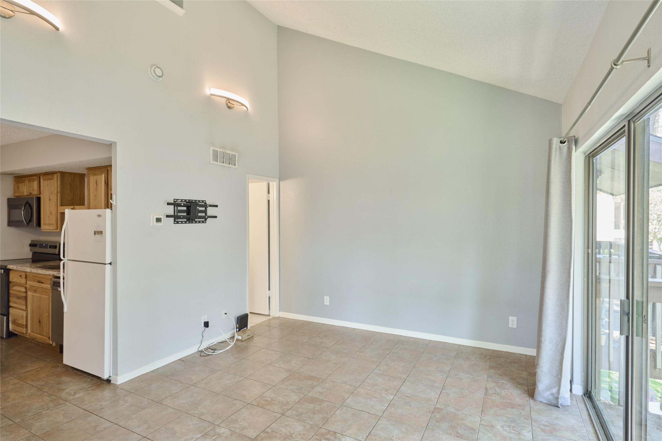 12900 Walden Road 622f Property Photo 10