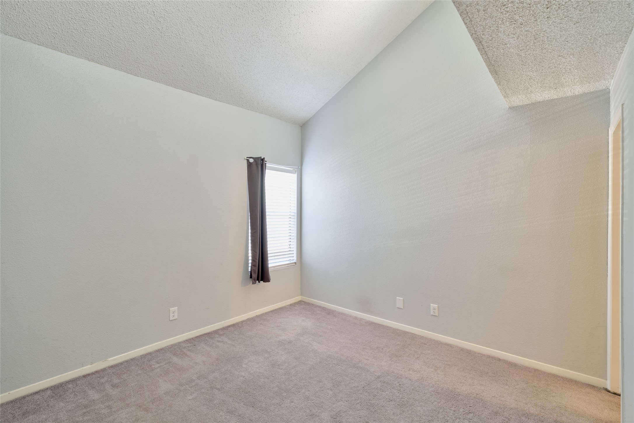 12900 Walden Road 622f Property Photo 12