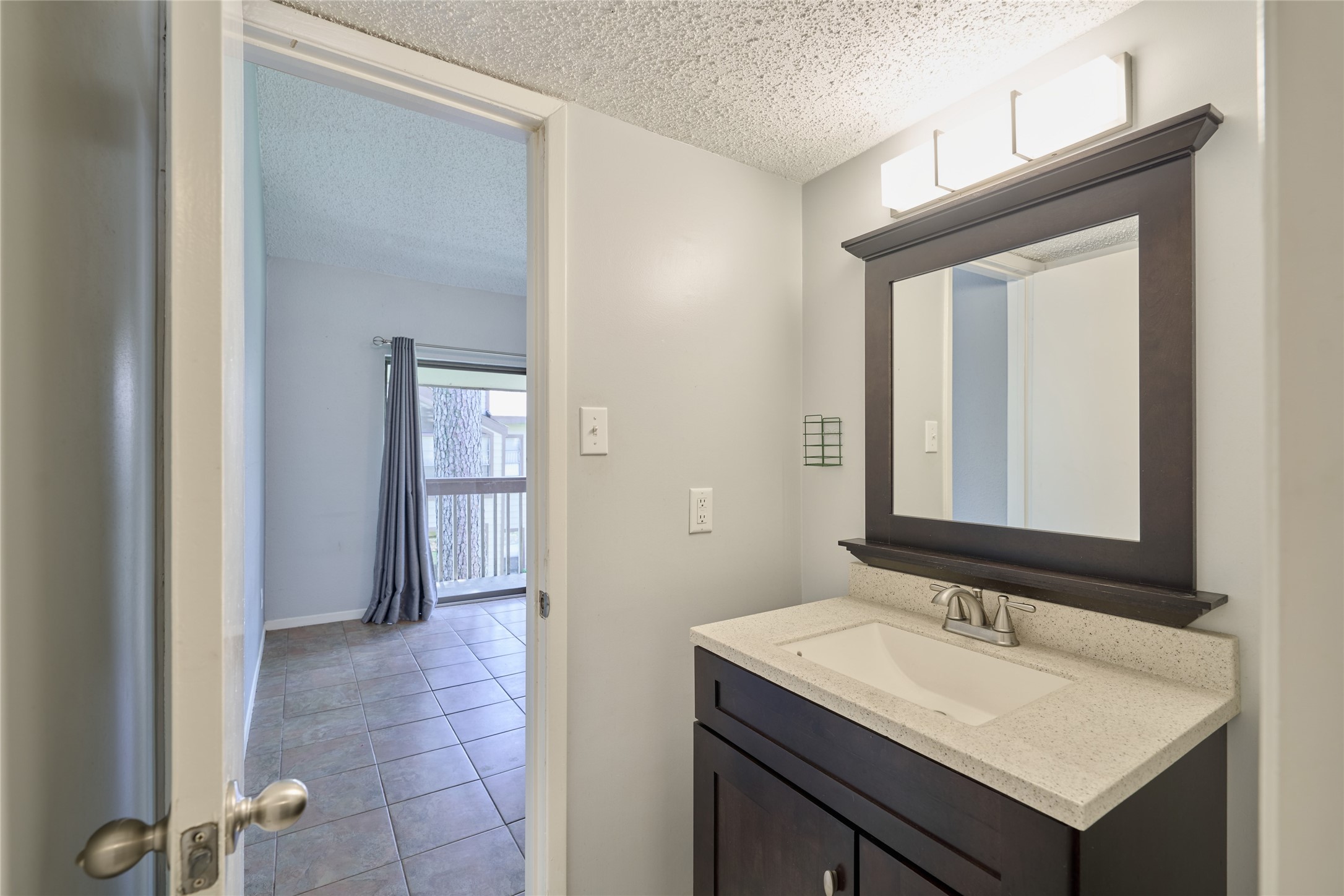 12900 Walden Road 622f Property Photo 17
