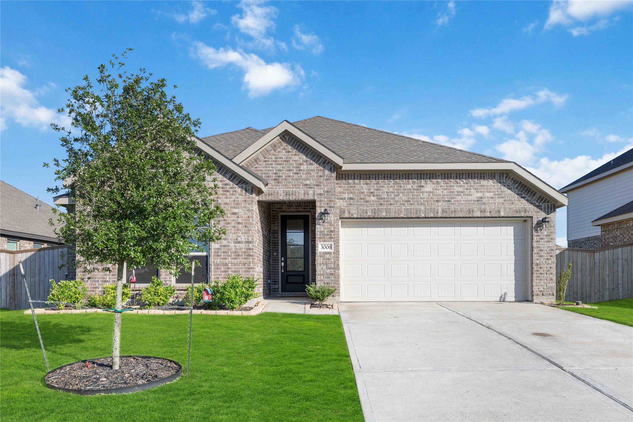 3006 Ranch Gate Lane Property Photo 1