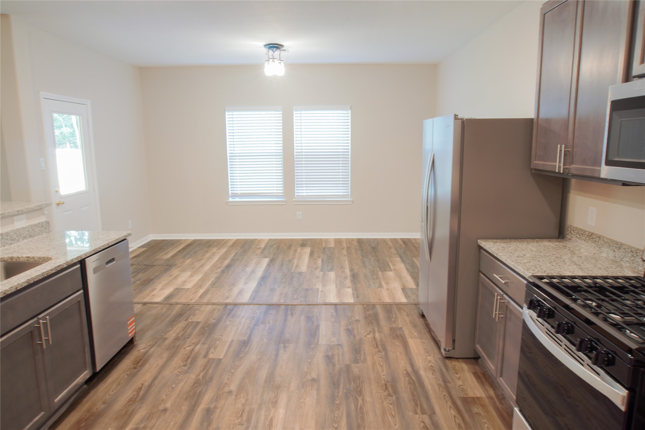 17624 Cedar Crest Drive Property Photo 19