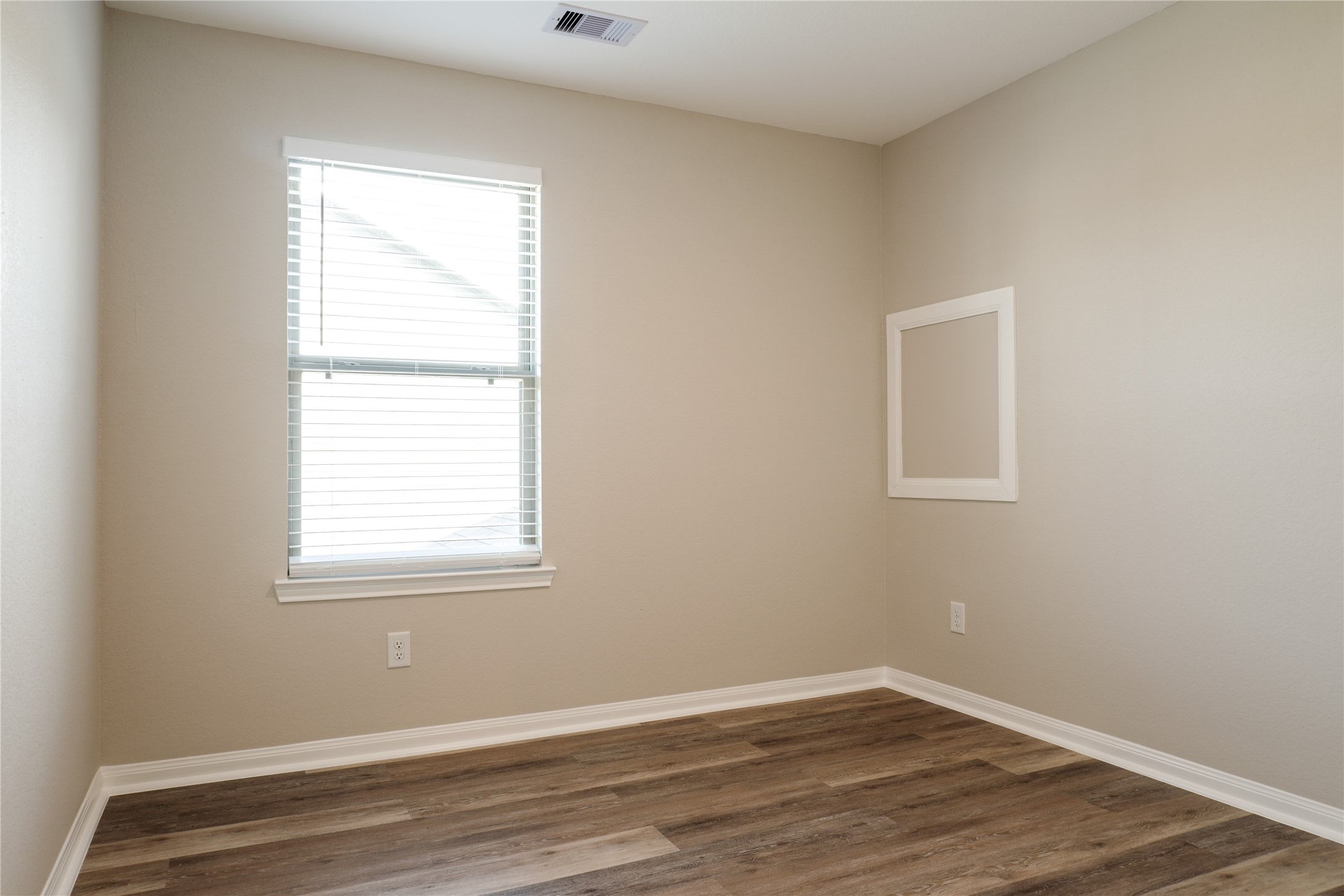 17624 Cedar Crest Drive Property Photo 24
