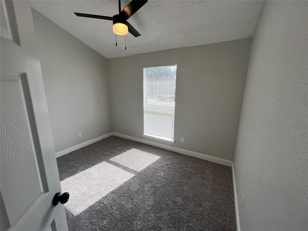 10723 Thorncliff Drive Property Photo 14