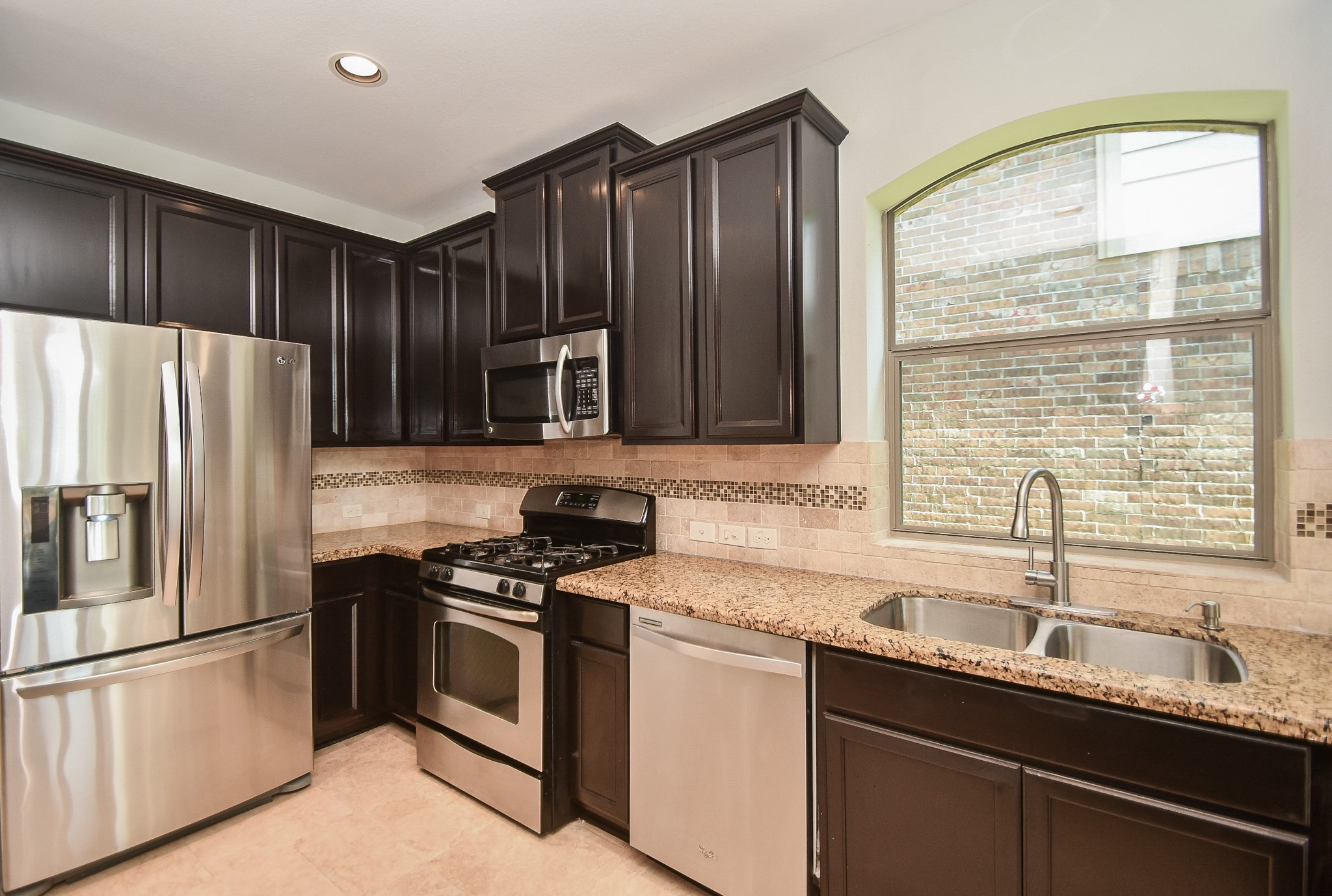 6311 Denison Oaks Drive Property Photo 9
