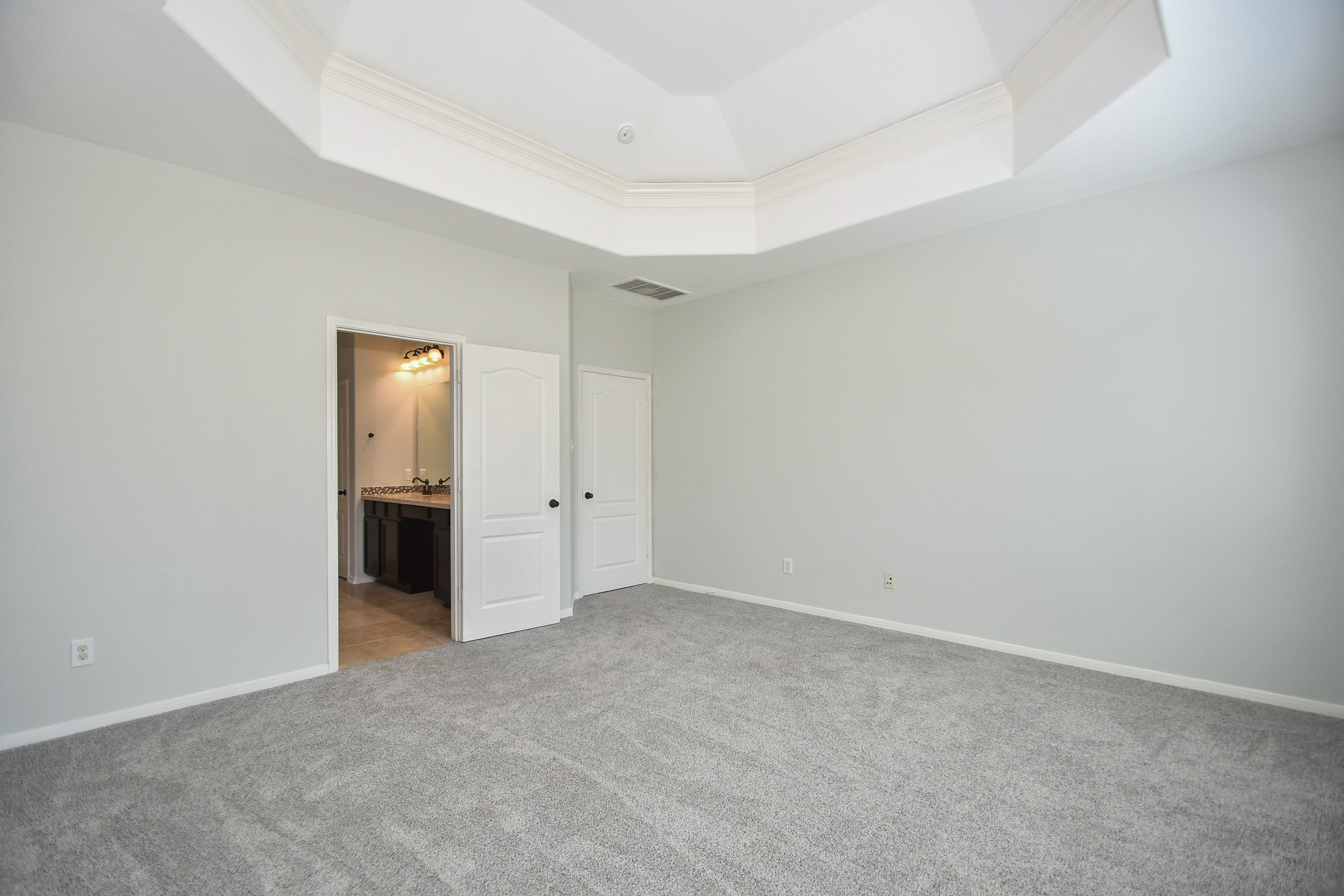 6311 Denison Oaks Drive Property Photo 16