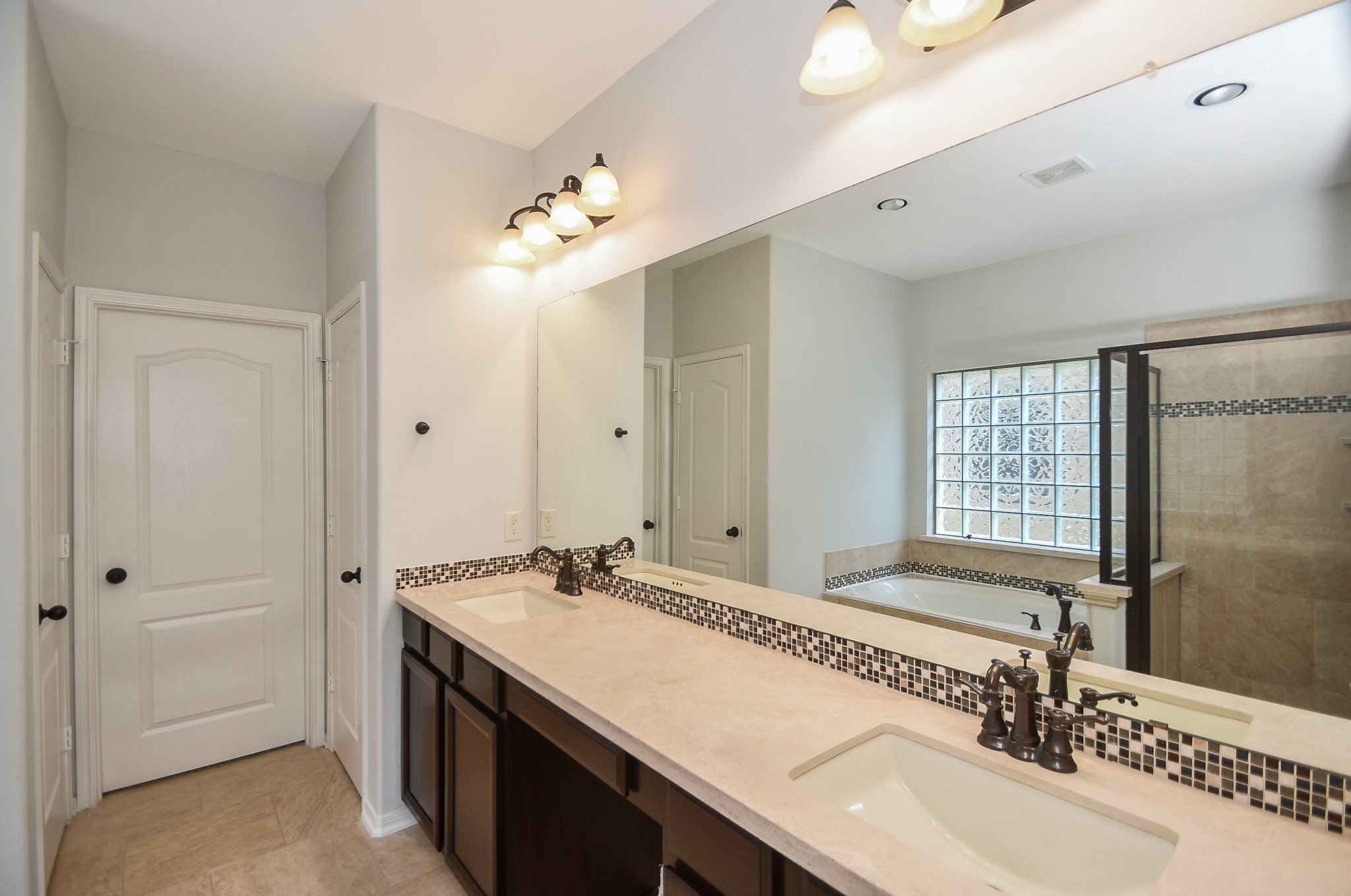 6311 Denison Oaks Drive Property Photo 18