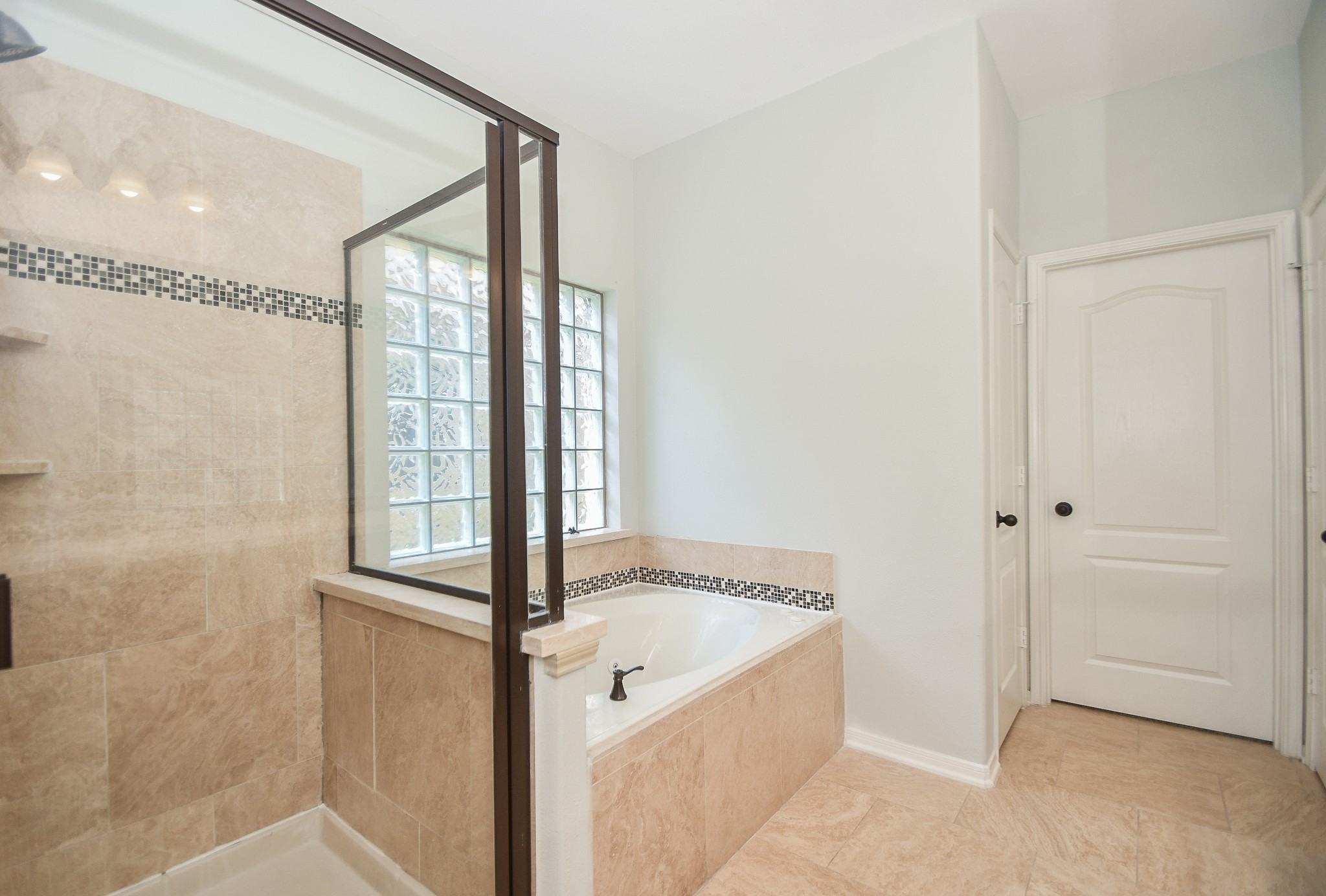 6311 Denison Oaks Drive Property Photo 19