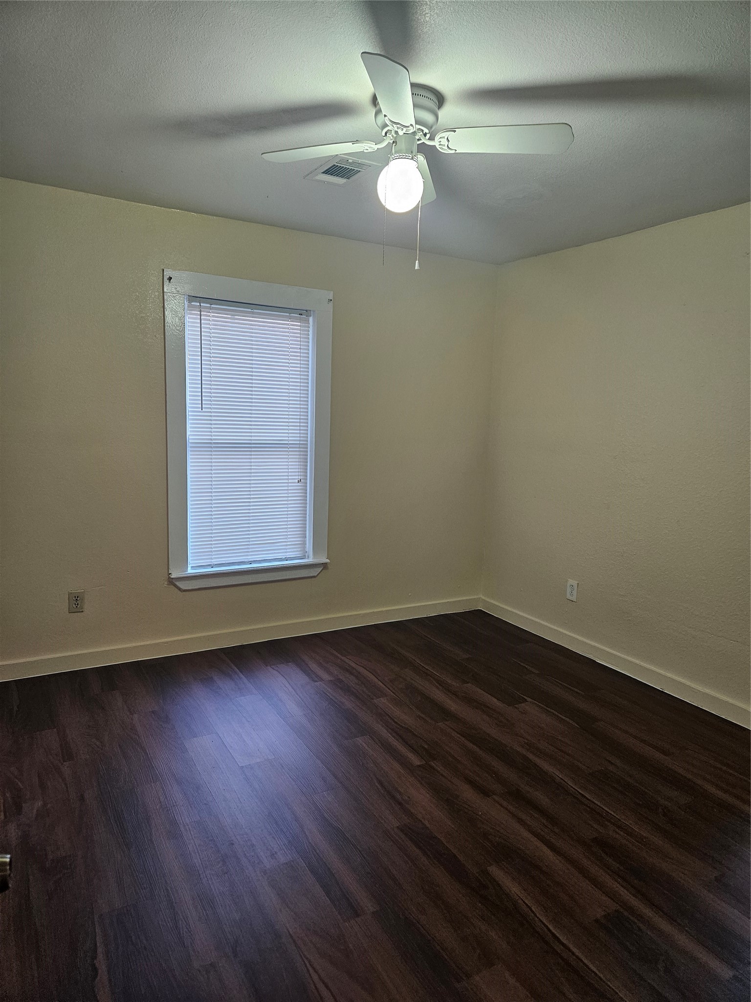 5732 Gardendale Drive Property Photo 7