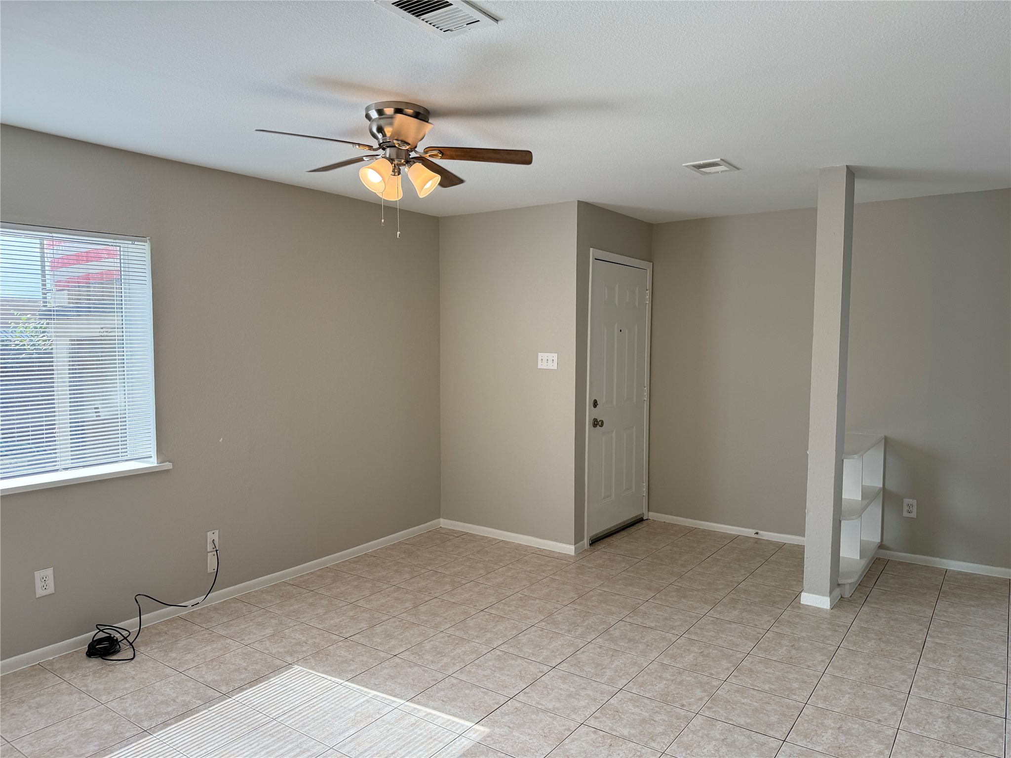 13902 Buckingham Drive B Property Photo 6