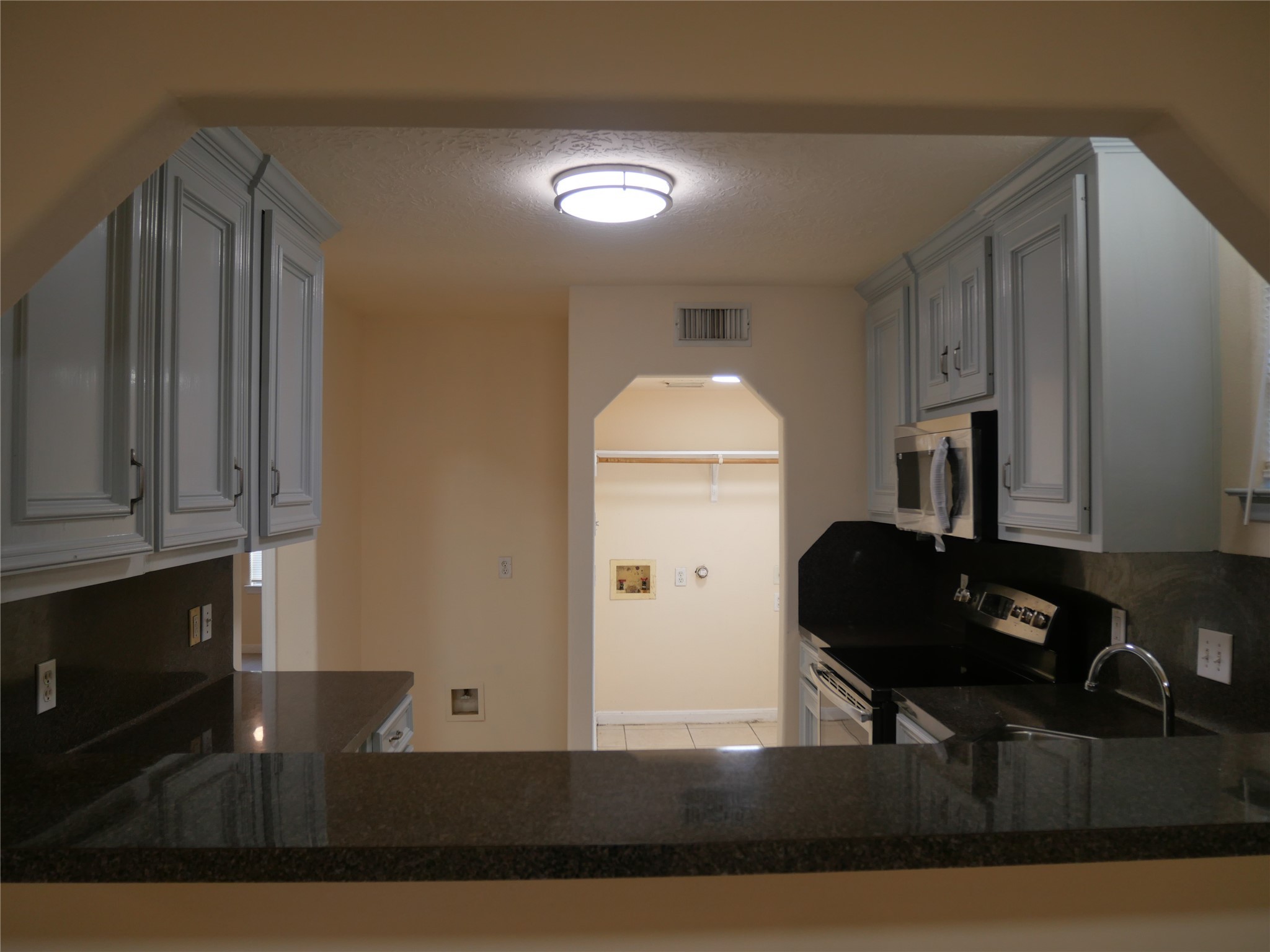 6603 Schambray Street Property Photo 10