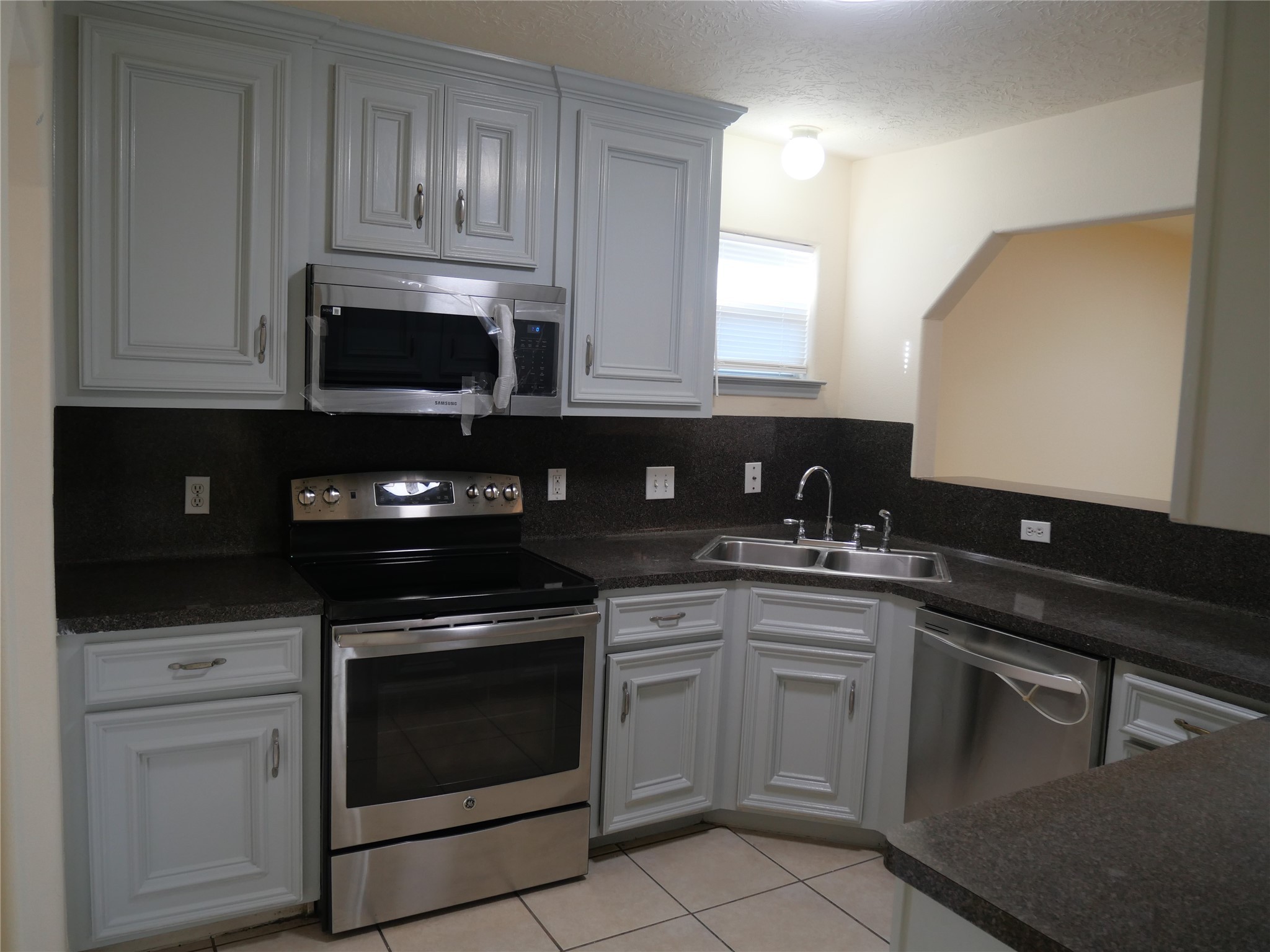 6603 Schambray Street Property Photo 11