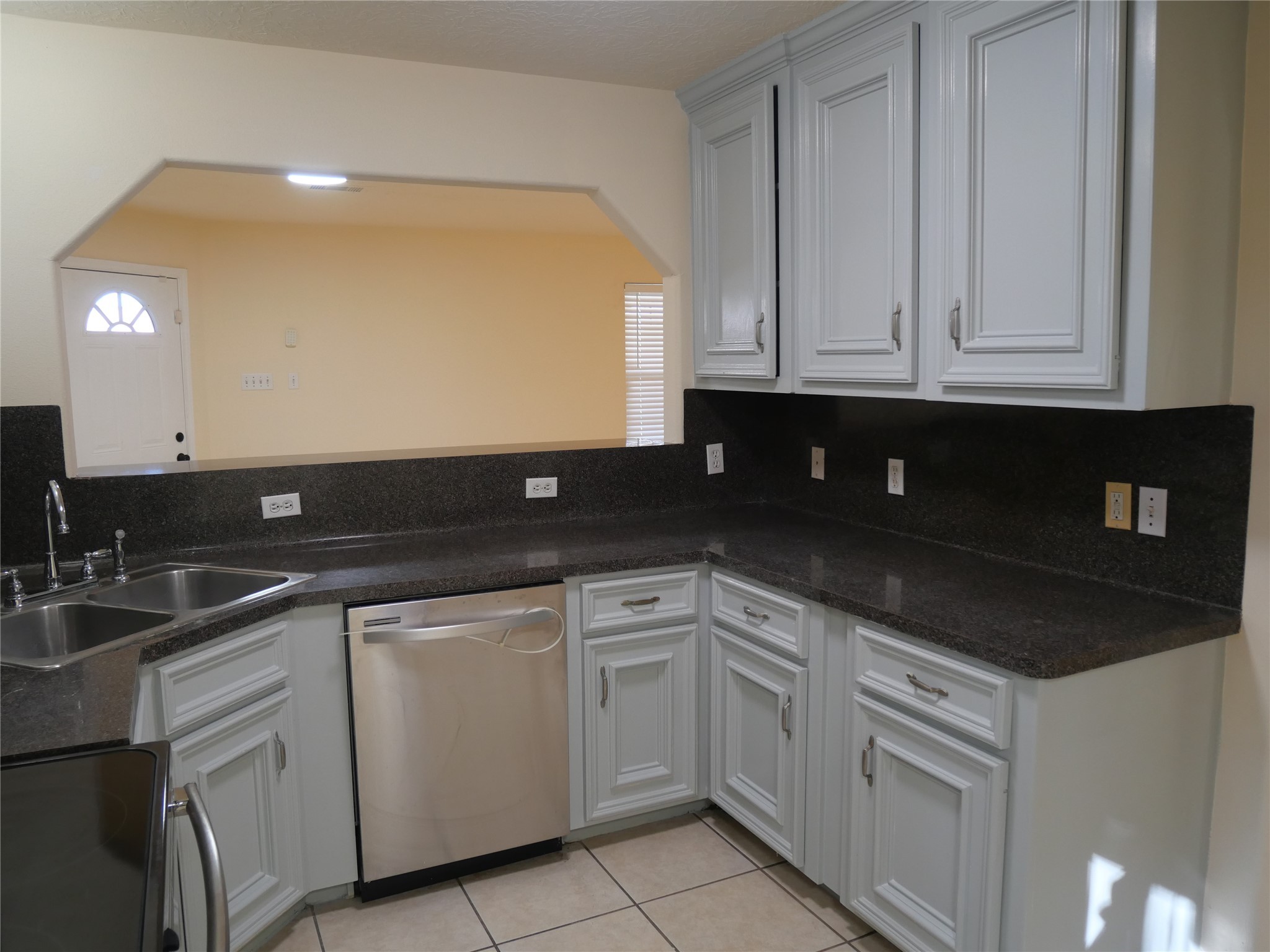 6603 Schambray Street Property Photo 12