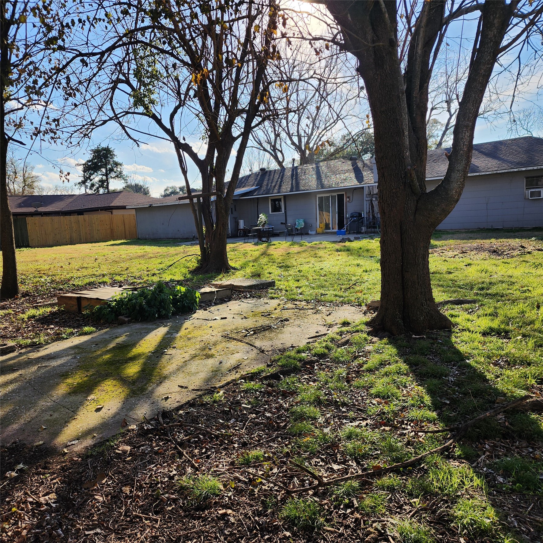 1206 N Commerce Street Property Photo 11
