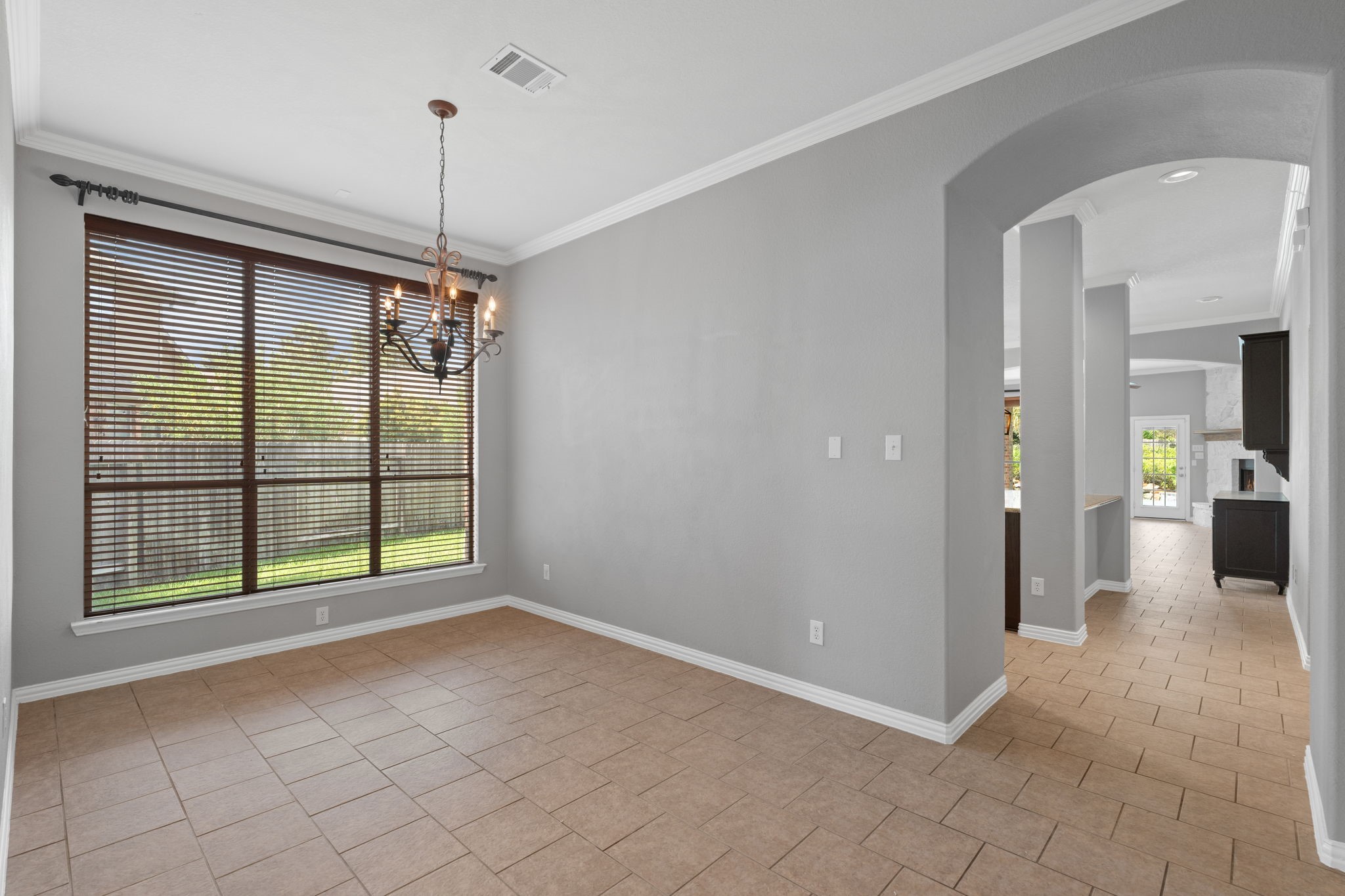 26407 Bright Sky Court Property Photo 6