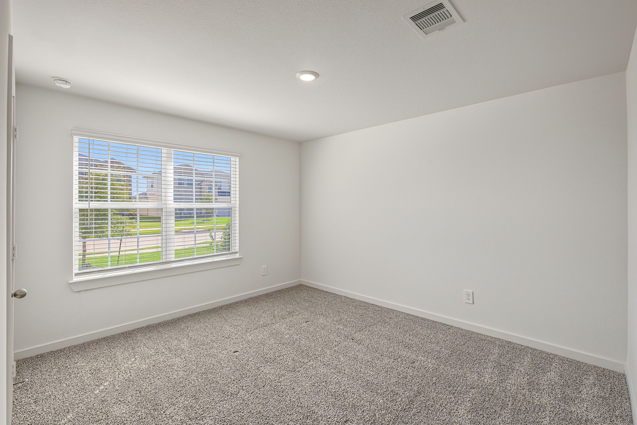 30426 Canterbury Fields Drive Property Photo 7