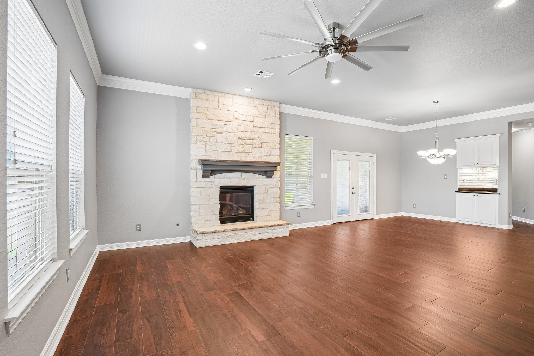405 Old Orchard Drive Property Photo 10