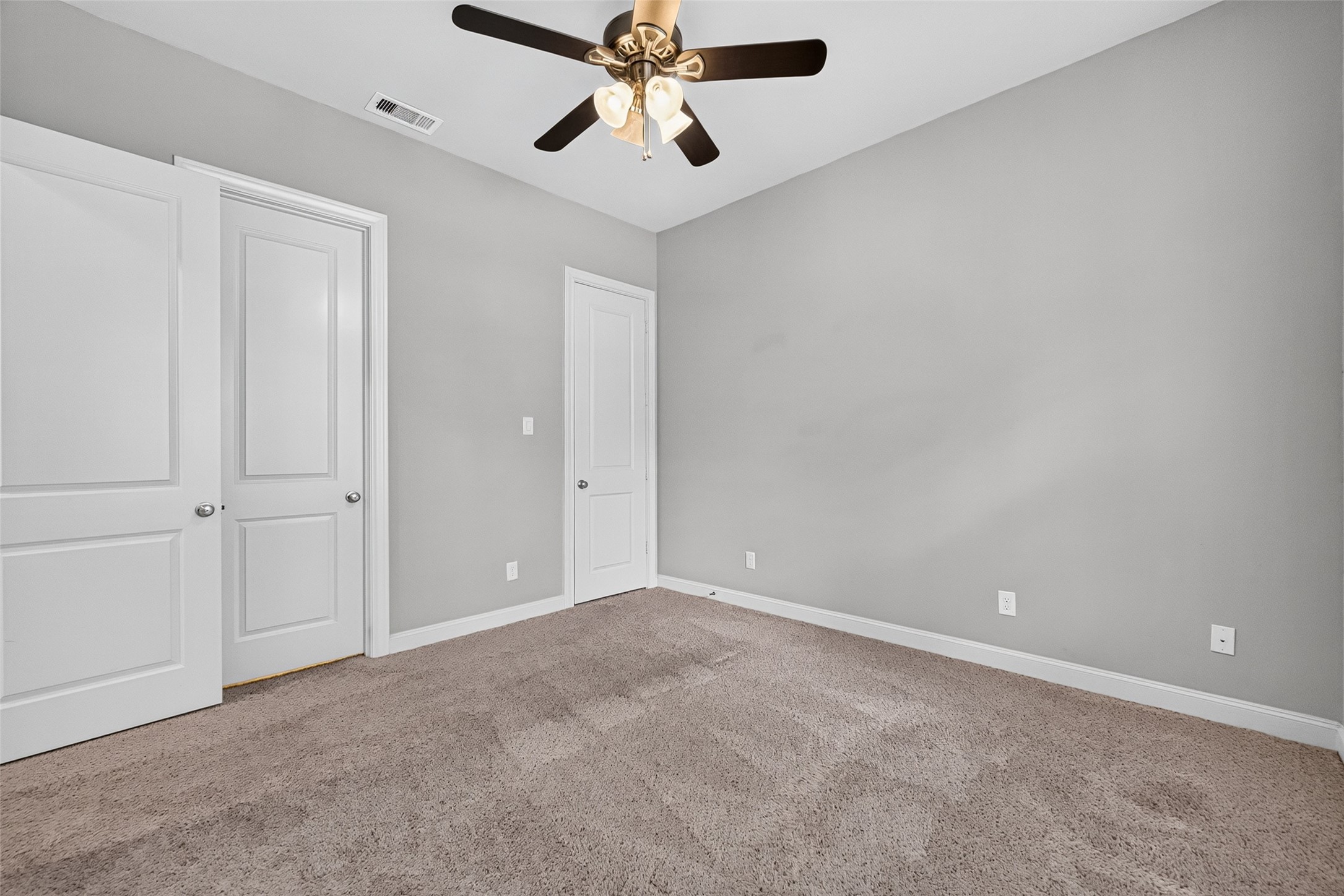 2219 Bastrop Street Property Photo 16