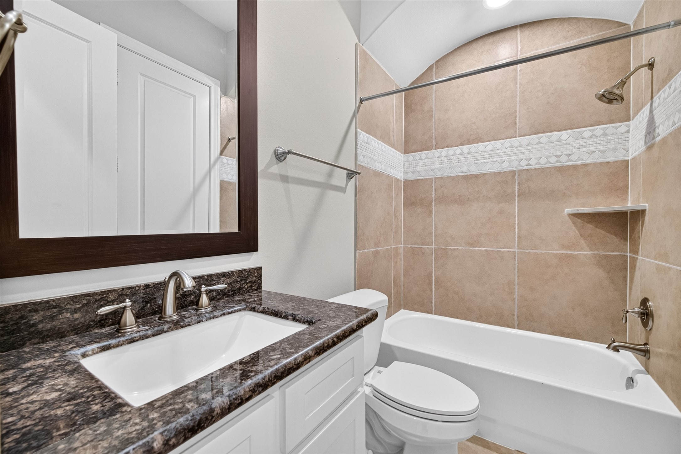 2219 Bastrop Street Property Photo 21