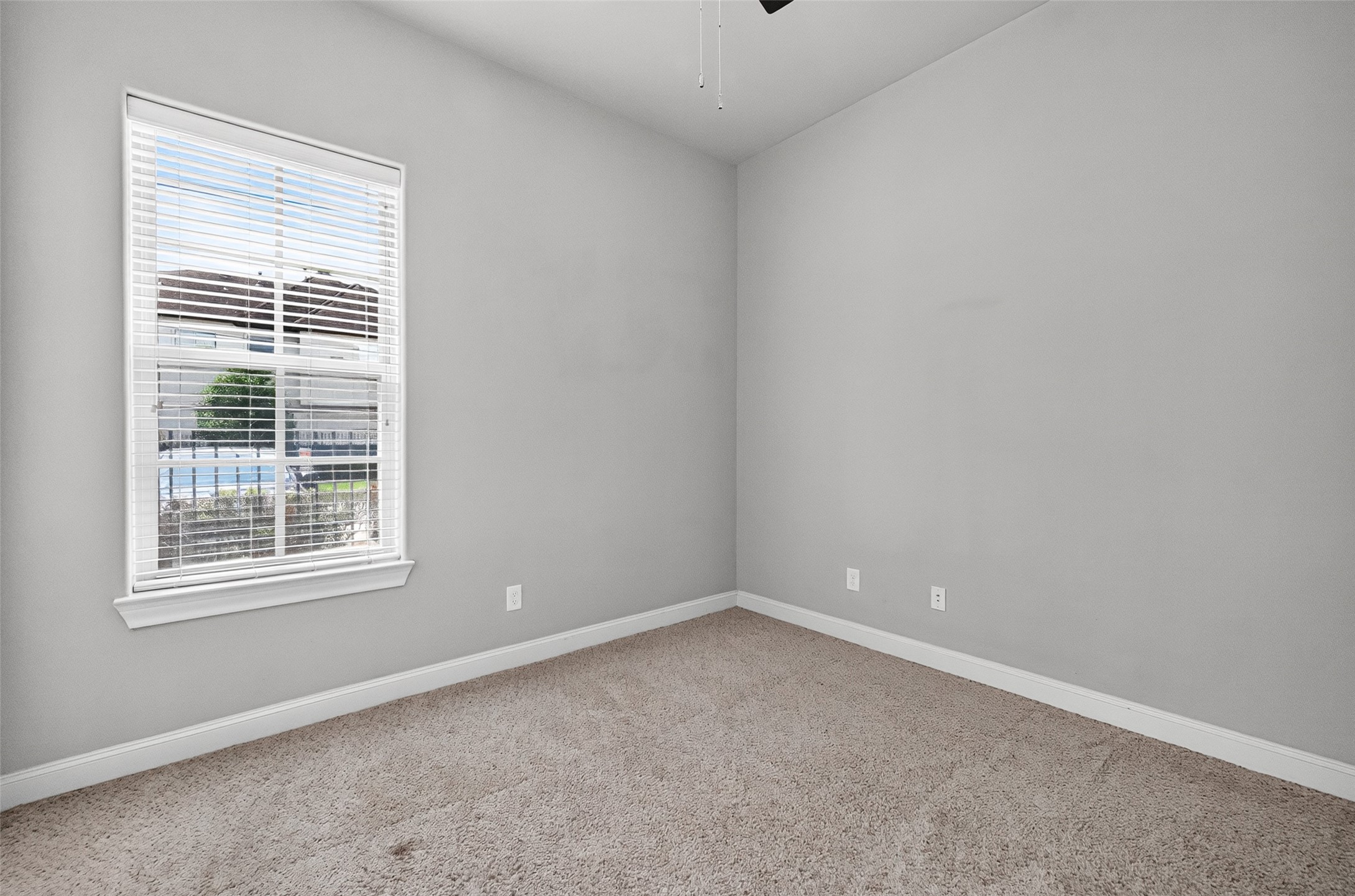 2219 Bastrop Street Property Photo 25