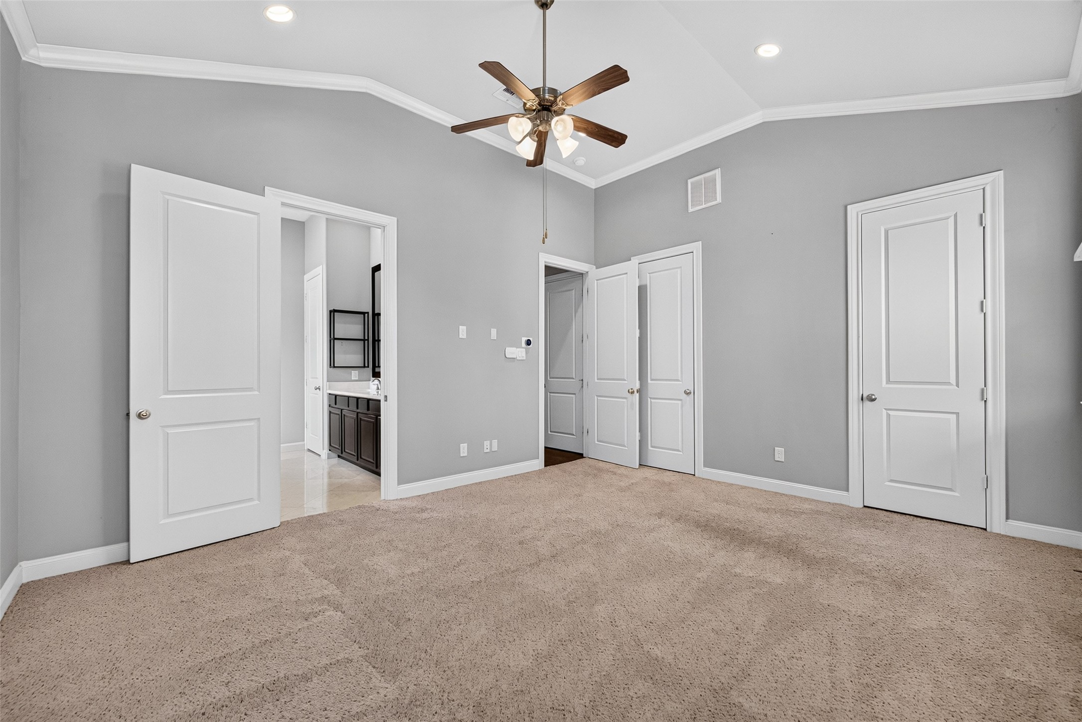 2219 Bastrop Street Property Photo 26