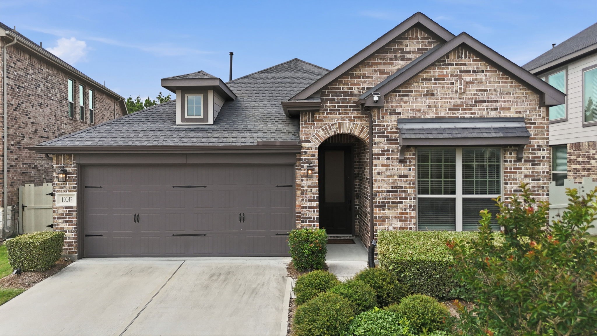 10147 Bayou Oaks Drive Property Photo 1
