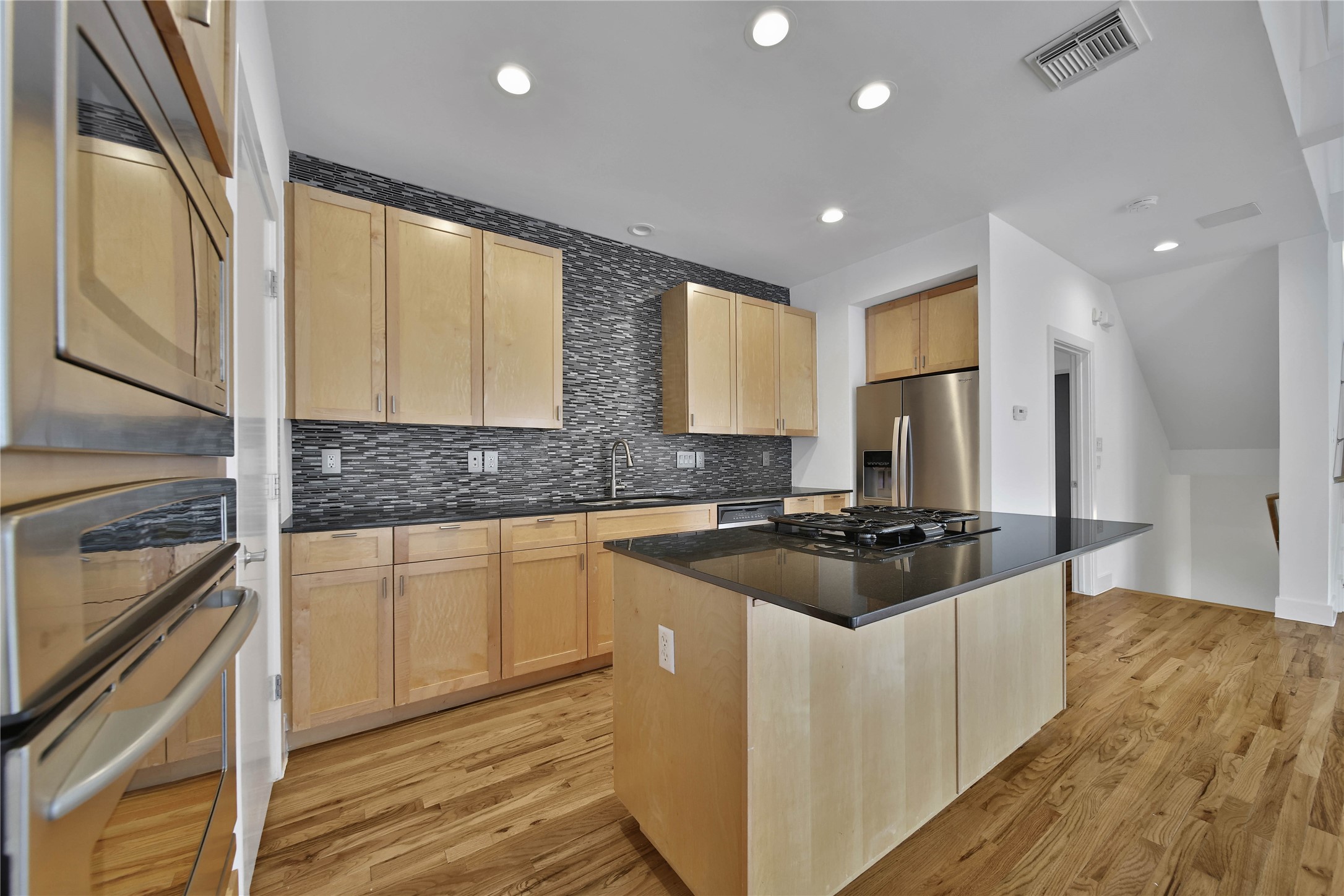 4205 Eigel Street Property Photo 18