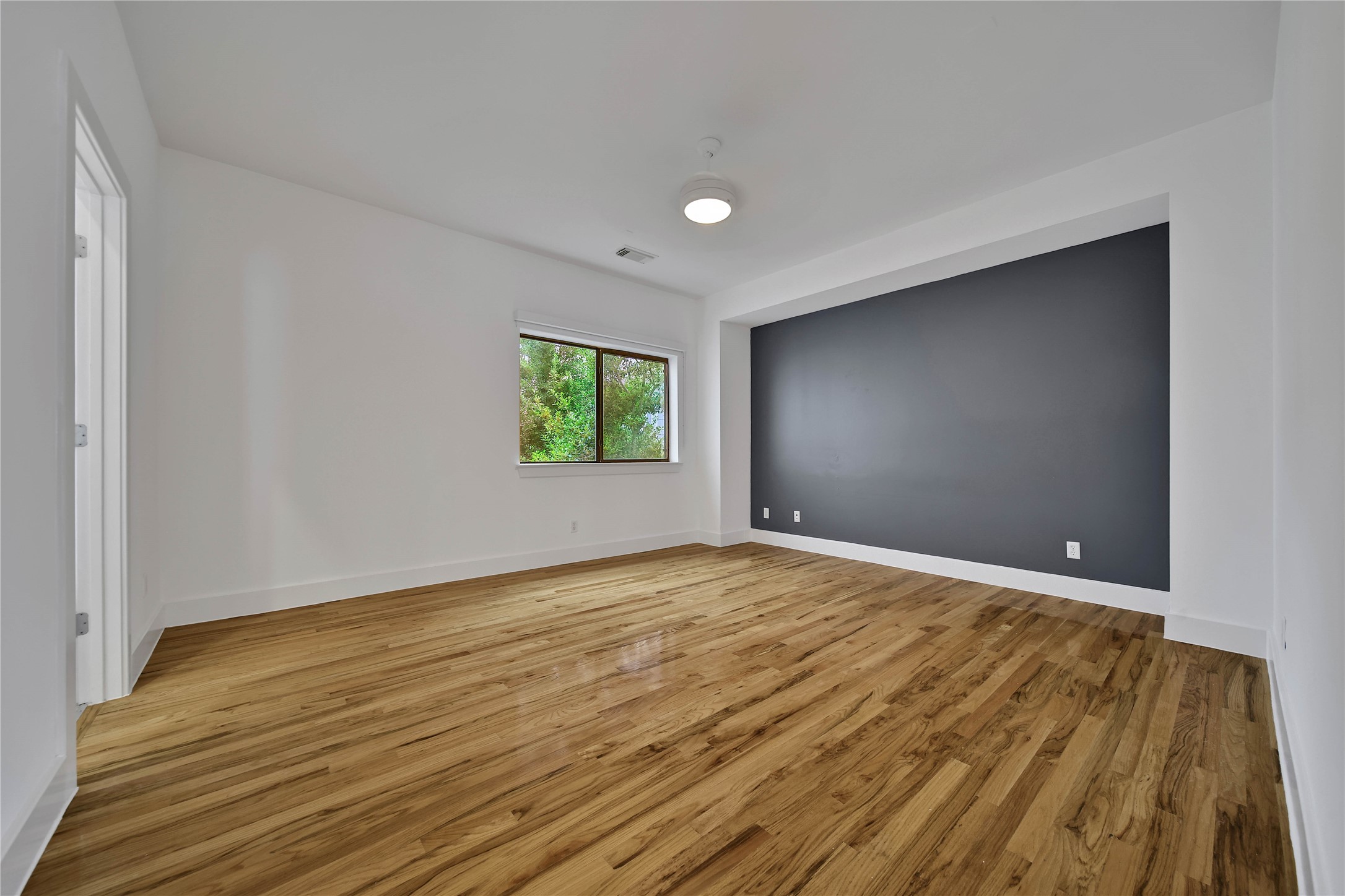 4205 Eigel Street Property Photo 22