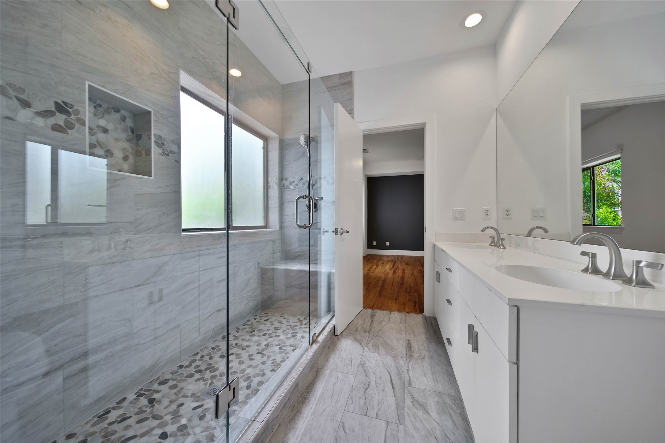 4205 Eigel Street Property Photo 26