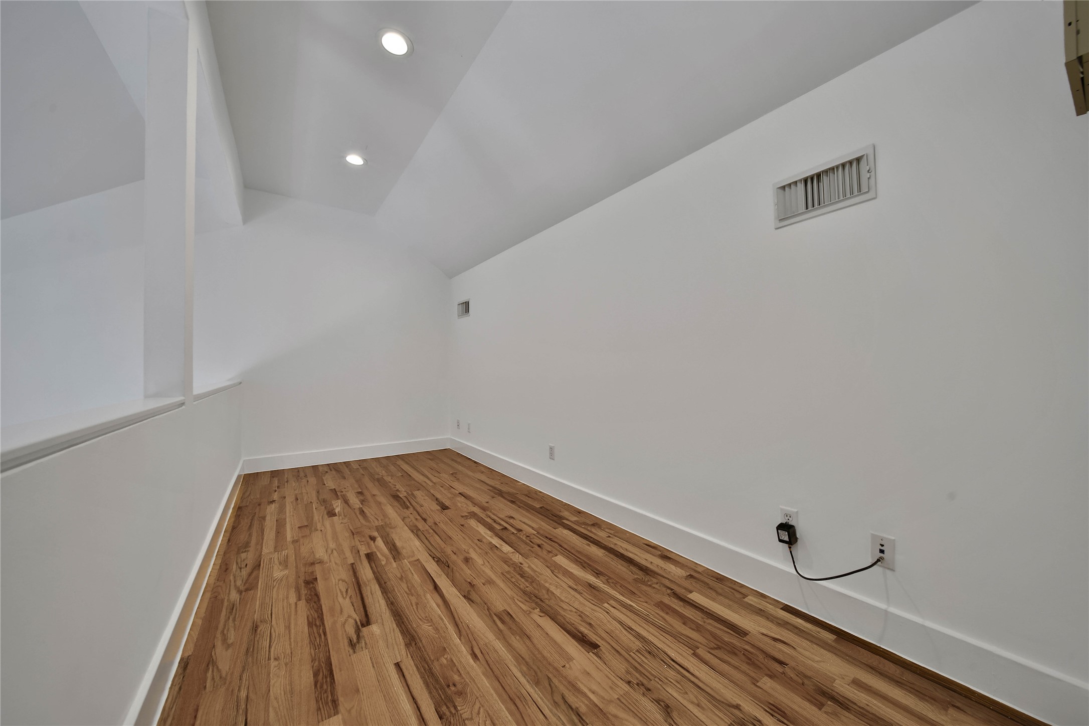 4205 Eigel Street Property Photo 30