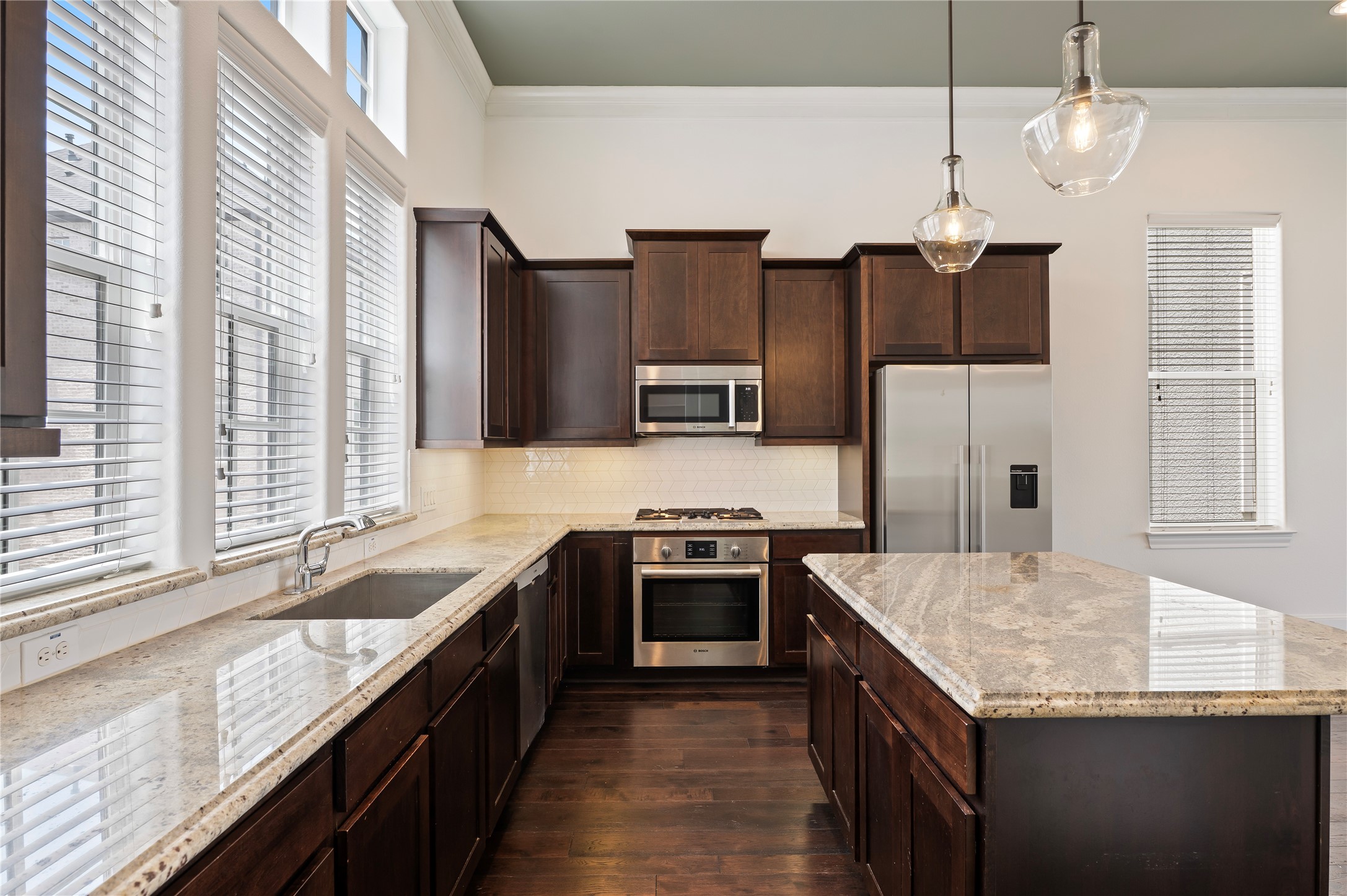 9674 Knight Road Property Photo 15