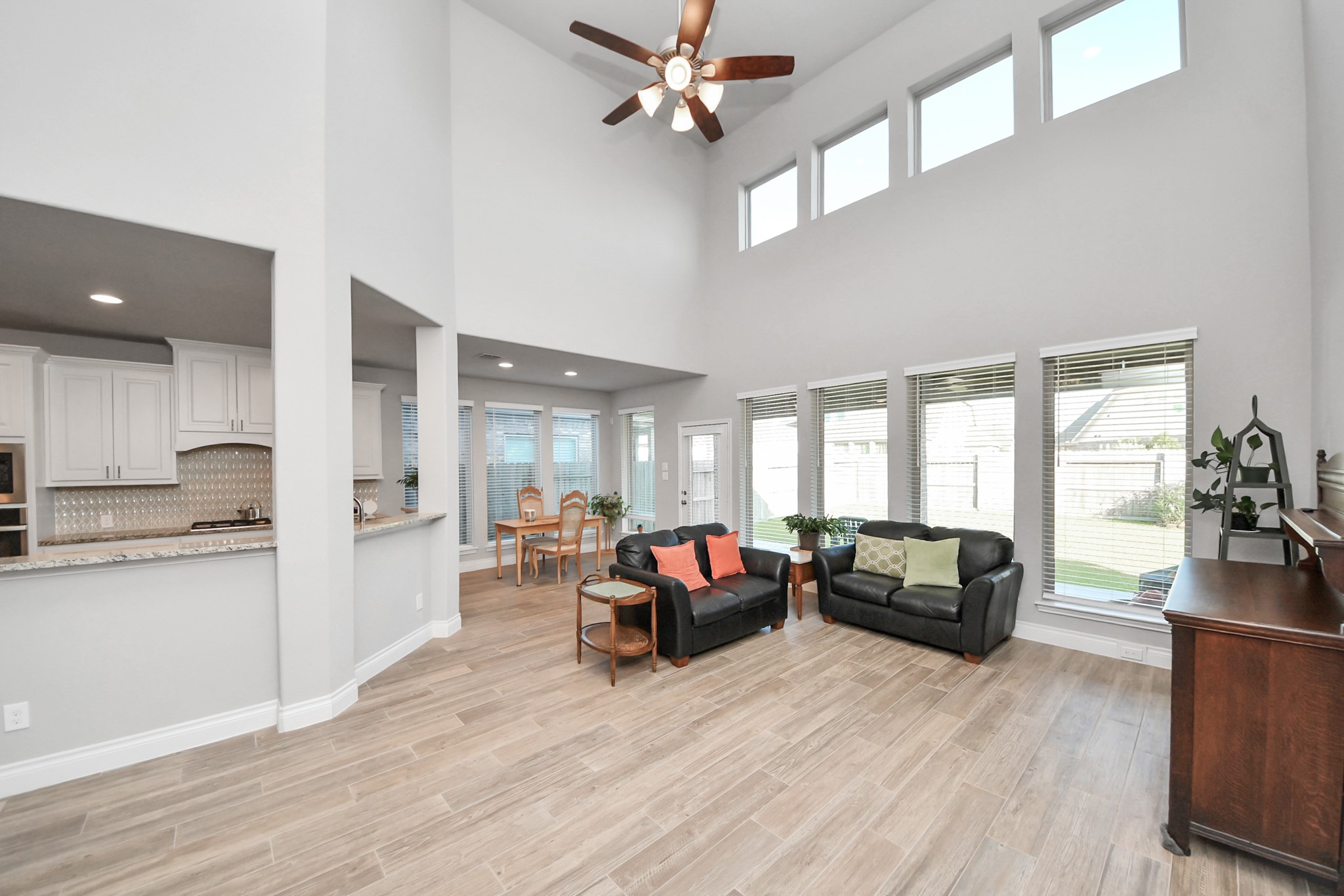 9023 Emerald Cane Drive Property Photo 10