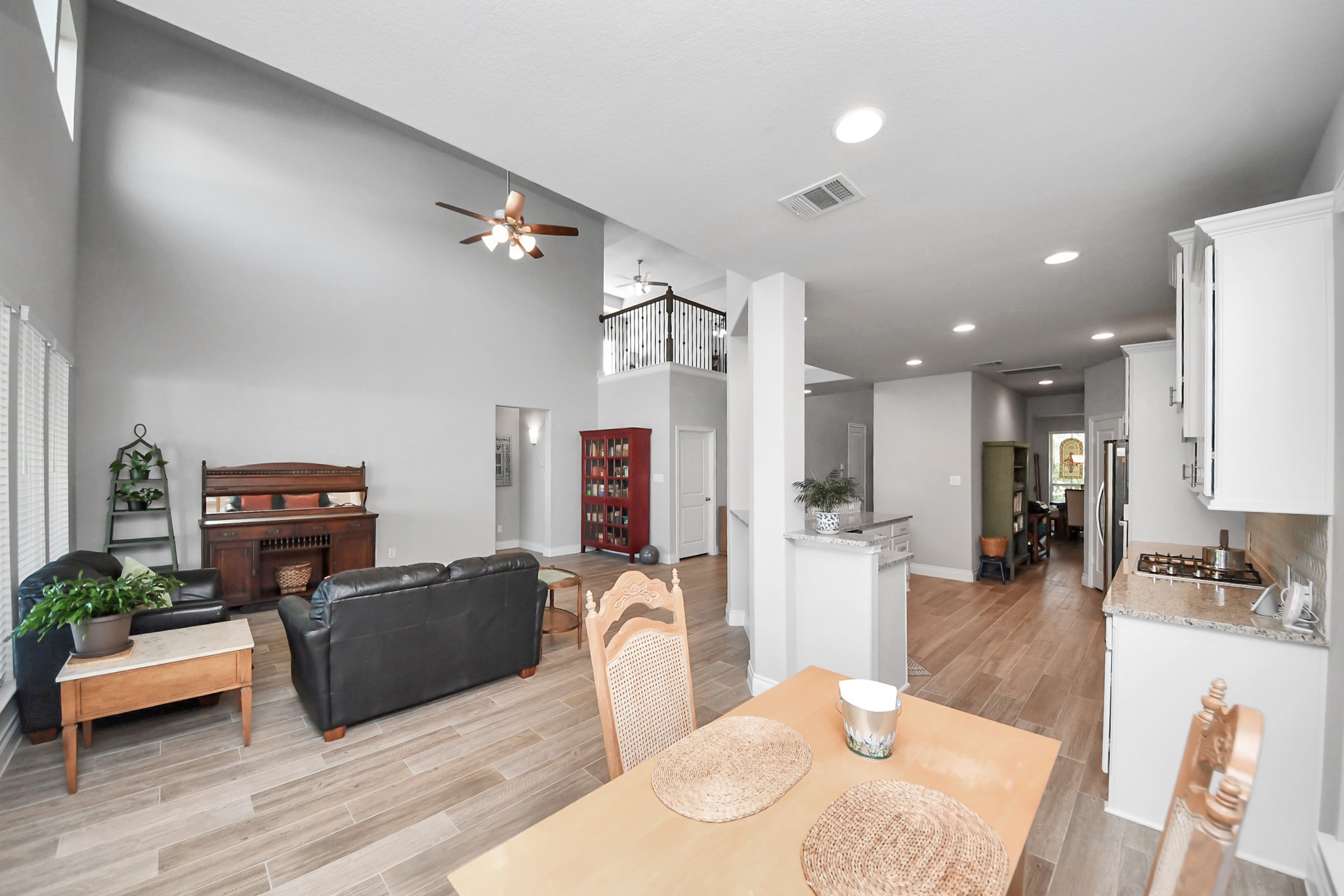 9023 Emerald Cane Drive Property Photo 13