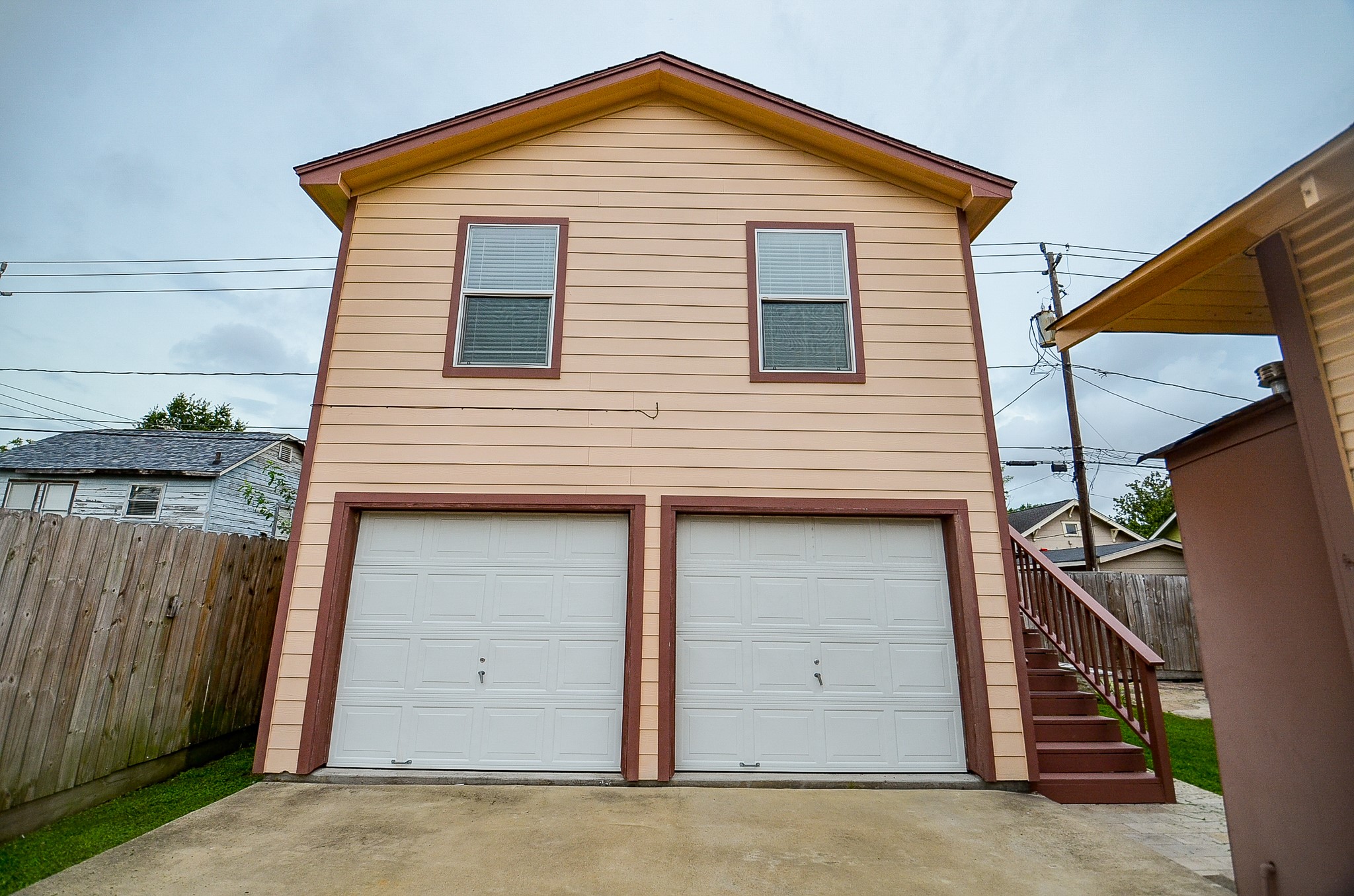 303 Vincent Street A Property Photo 2