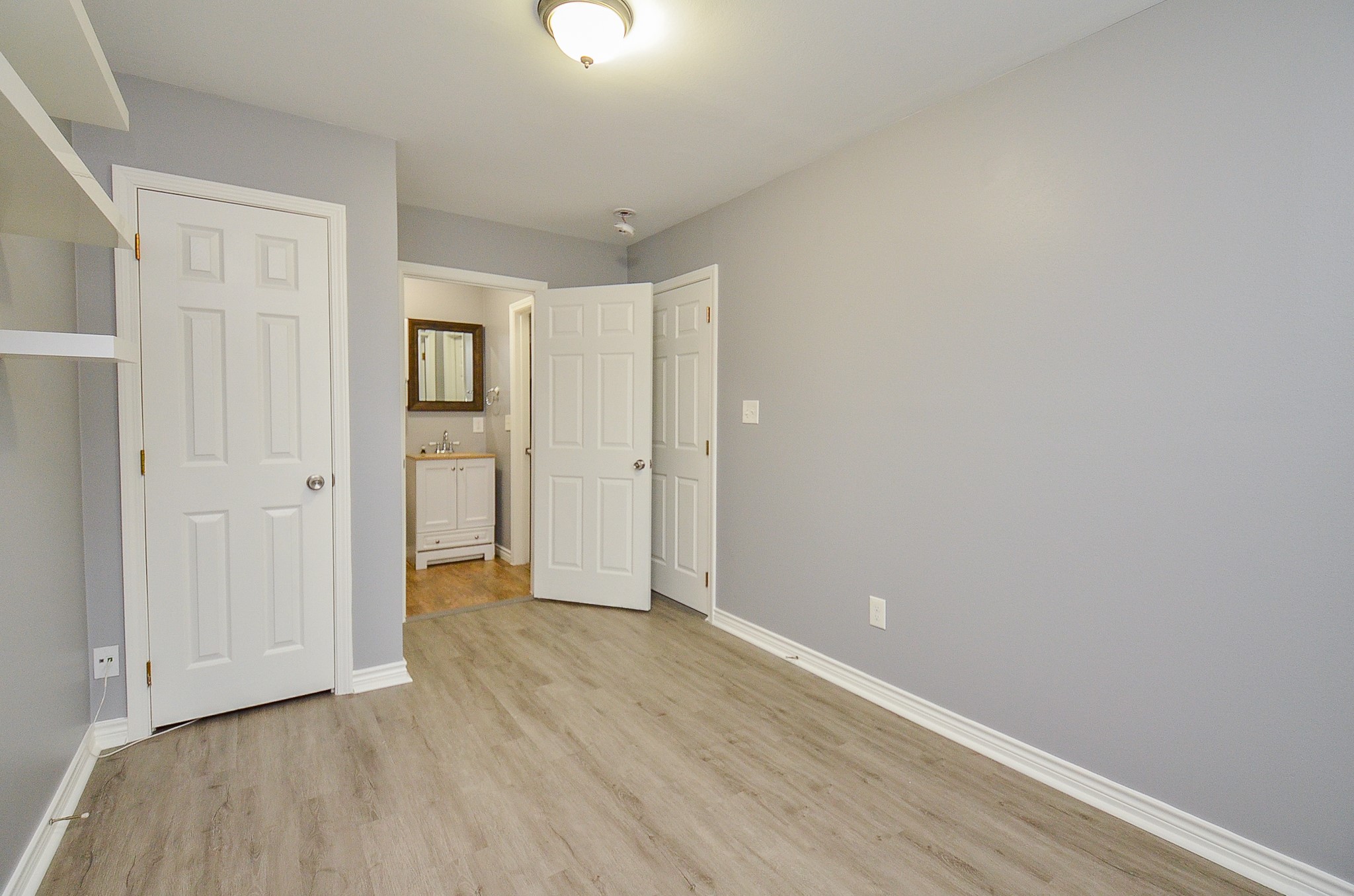 303 Vincent Street A Property Photo 13