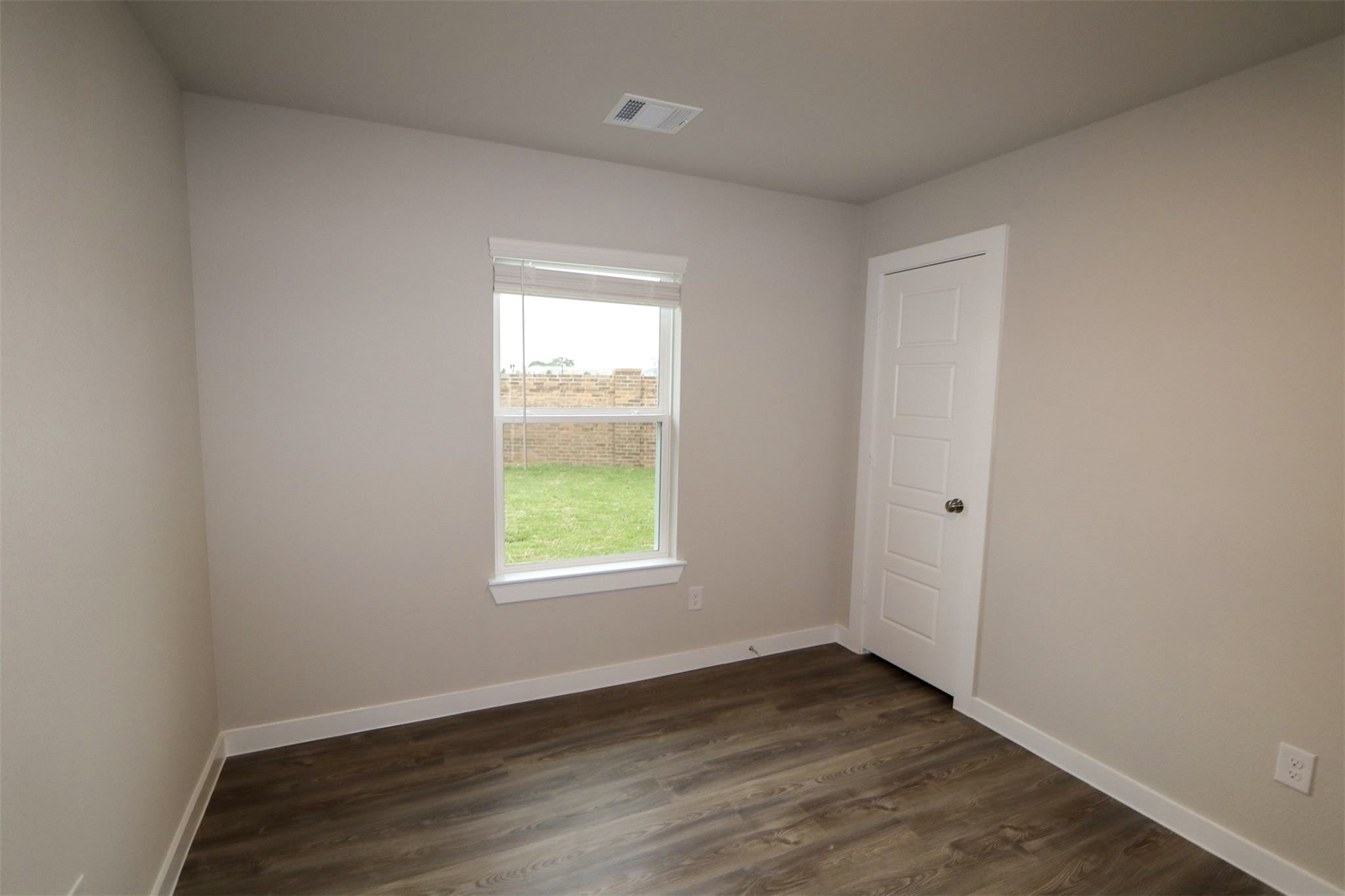 5803 Aurora Lane Property Photo 14