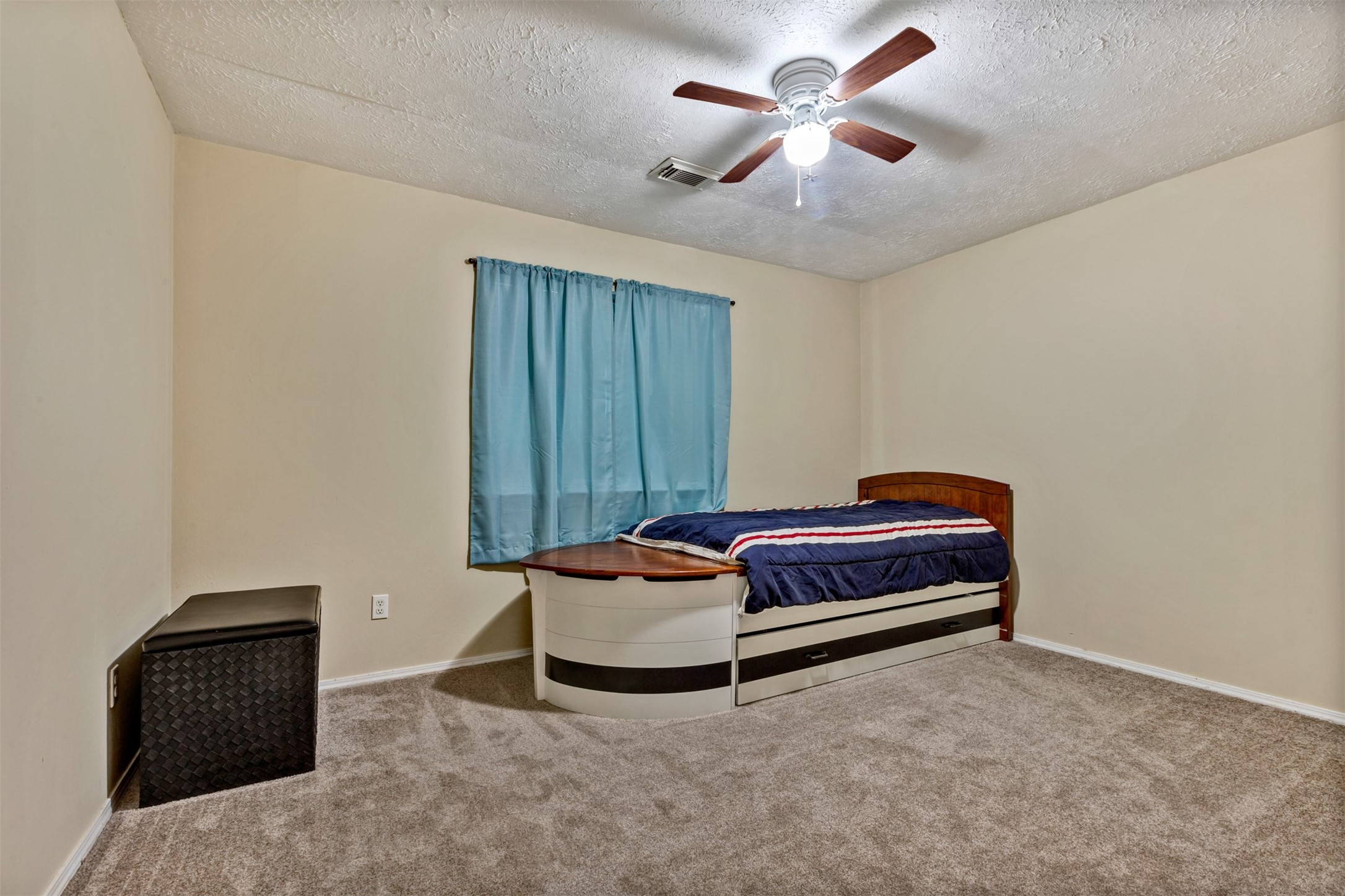 7222 Foxshadows Lane Property Photo 19