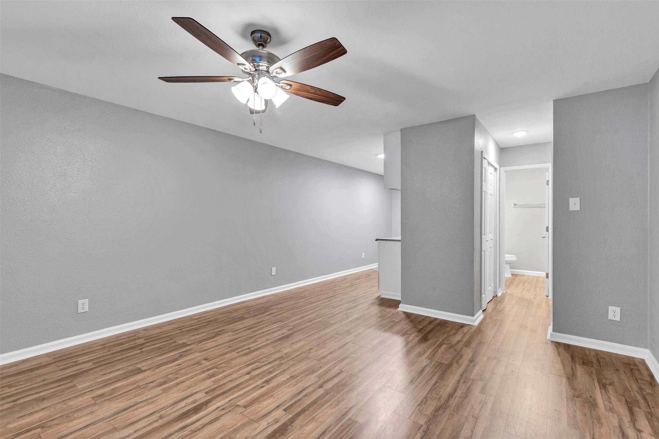 1840 Richmond Avenue 29 Property Photo 4