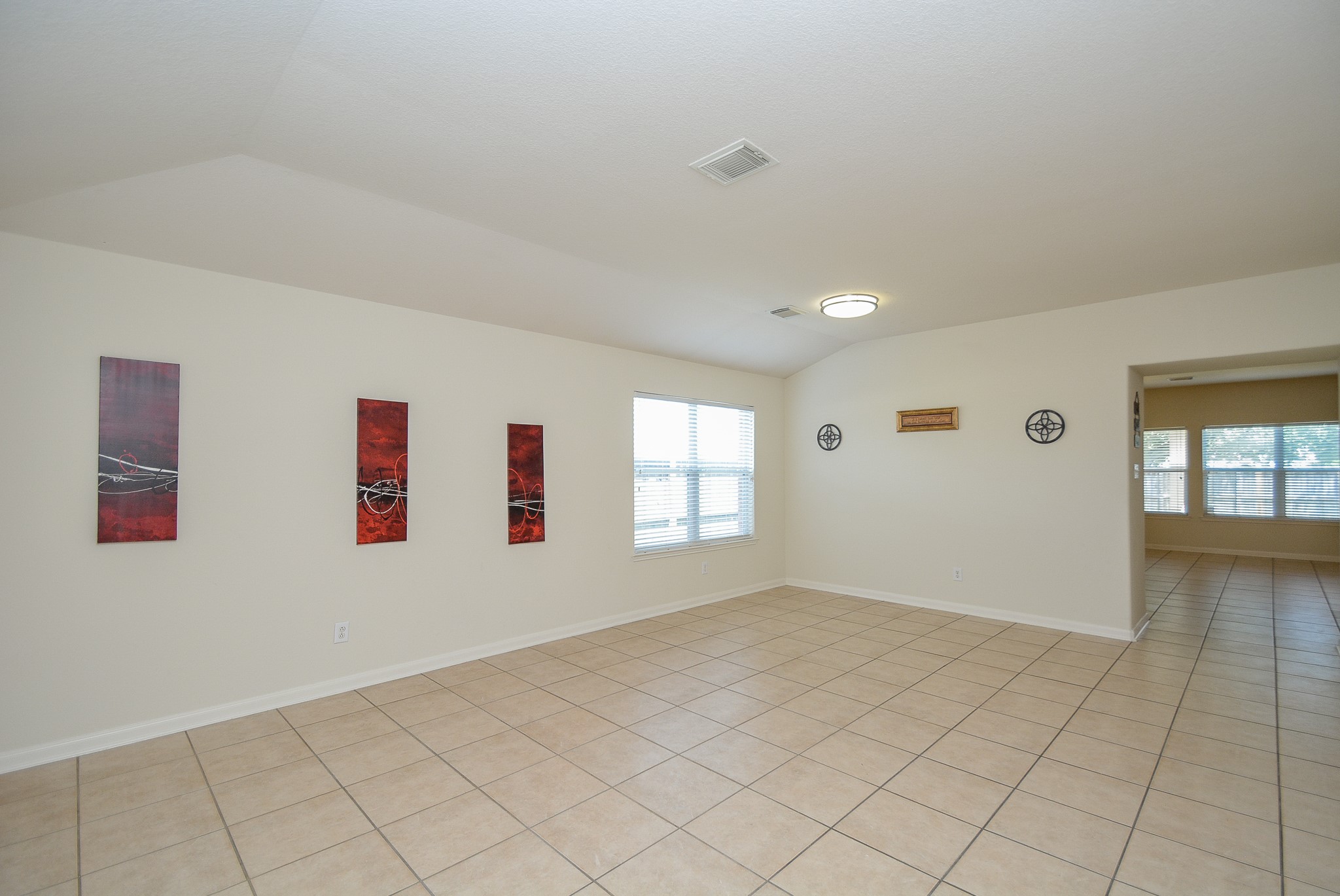 15318 Marlowe Grove Drive Property Photo 4