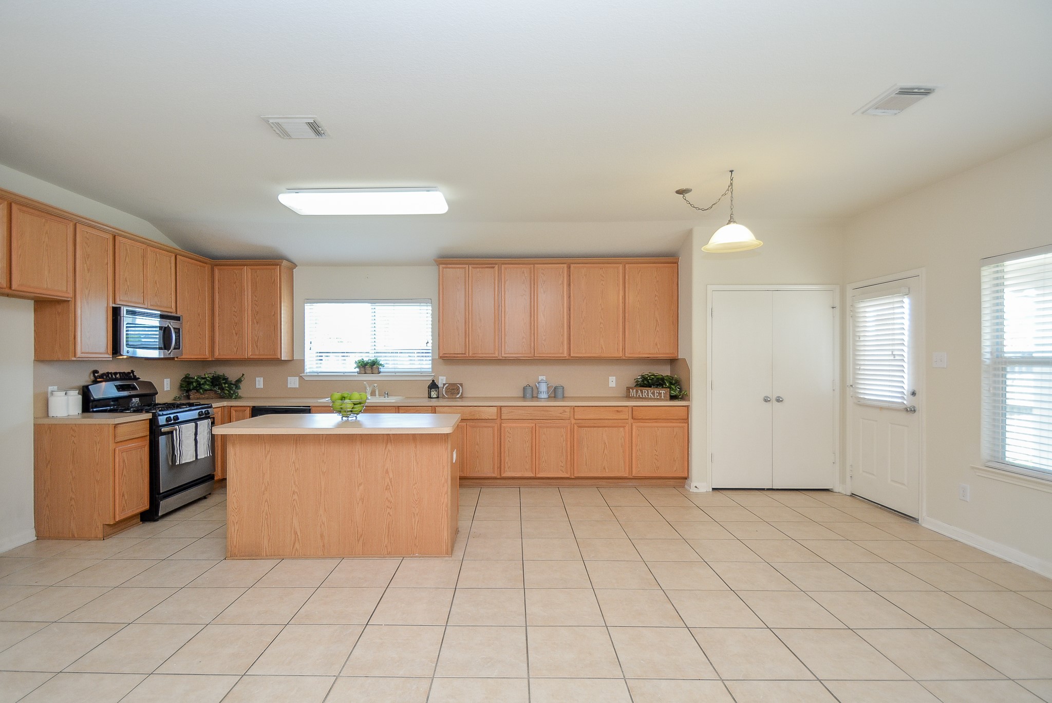 15318 Marlowe Grove Drive Property Photo 13