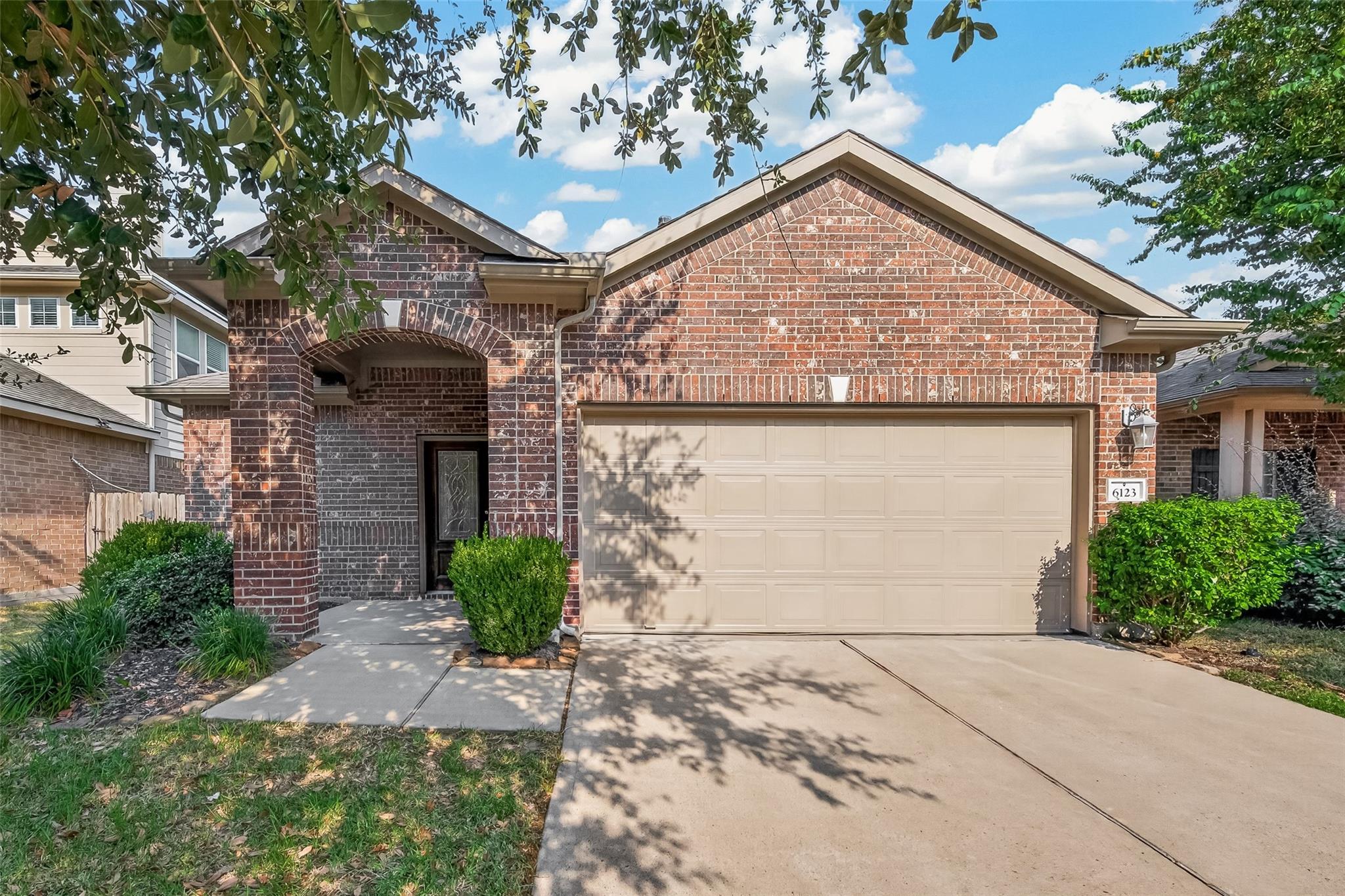 6123 Carver Pines Drive, Katy TX 77494 Property Photo 1